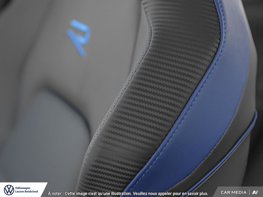 2025 Volkswagen Golf R Black Edition
