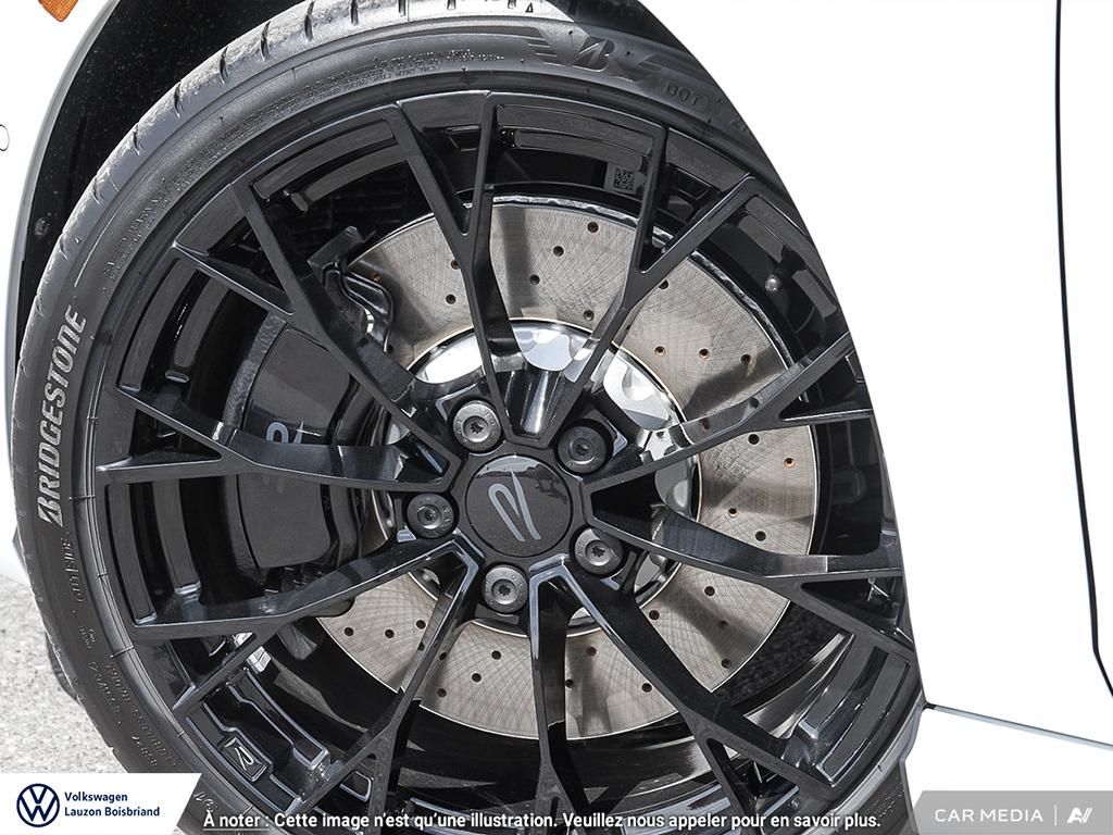 Volkswagen Golf R Black Edition 2025