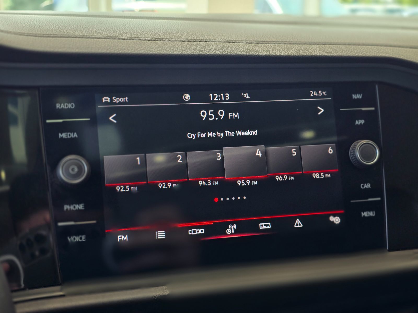 2022 Volkswagen Jetta Highline TOIT | CUIR | CAMÉRA | CARPLAY | BAS KM!! Highline TOIT | CUIR | CAMÉRA | CARPLAY | BAS KM!!