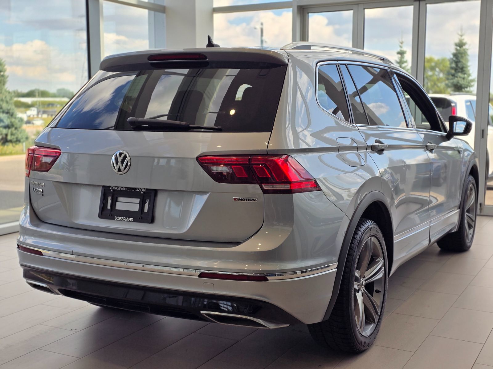2021 Volkswagen Tiguan Highline R-line DEMARREUR | TOIT PANO | NAV +++ Highline R-line DEMARREUR | TOIT PANO | NAV +++