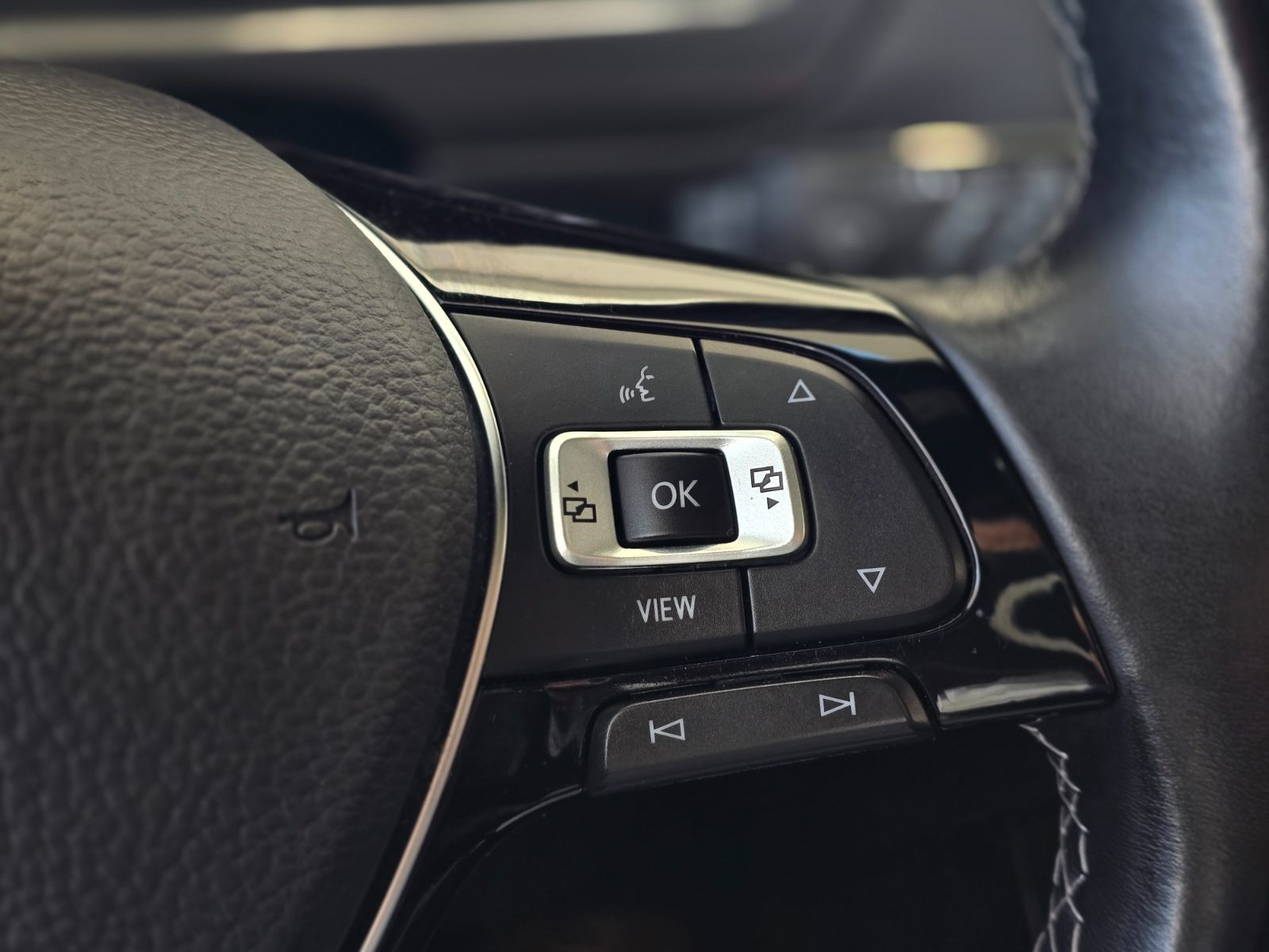 2021 Volkswagen Tiguan Highline R-line DEMARREUR | TOIT PANO | NAV +++ Highline R-line DEMARREUR | TOIT PANO | NAV +++