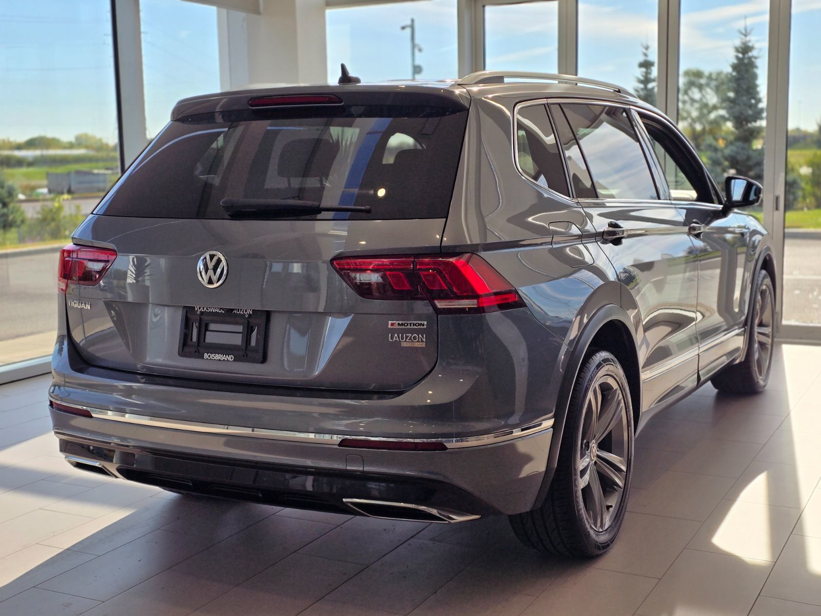 2021 Volkswagen Tiguan Highline R-line DEMARREUR | TOIT PANO | NAV +++ Highline R-line DEMARREUR | TOIT PANO | NAV +++