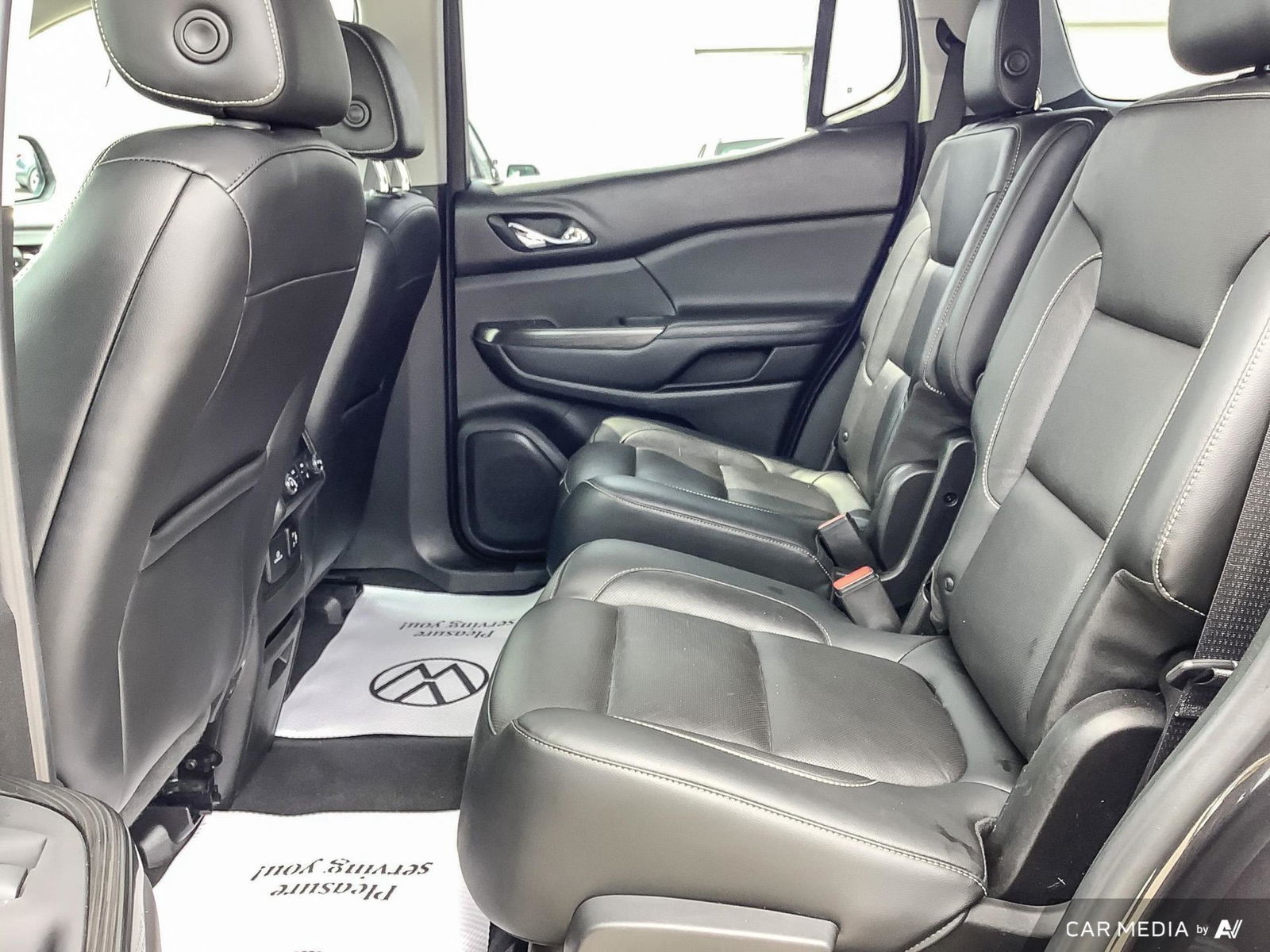 2018 GMC Acadia SLT