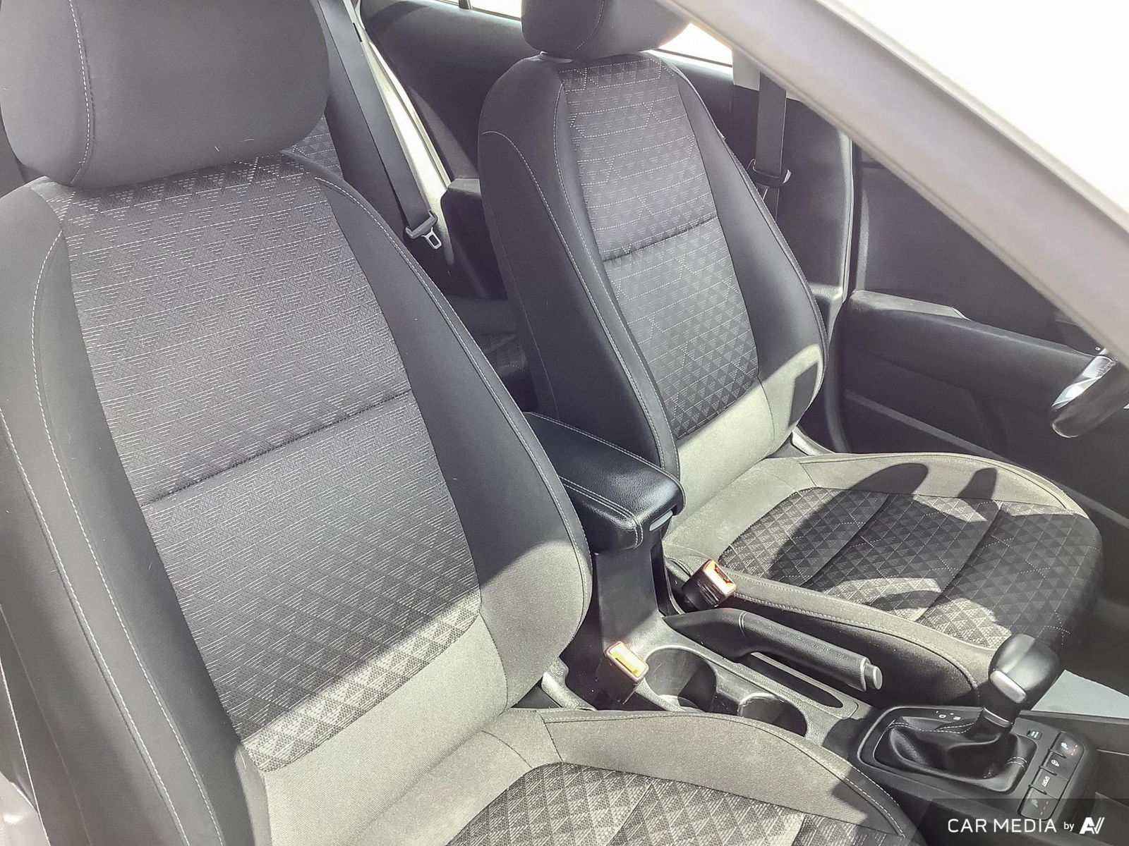 2018 Kia Rio 5-door LX
