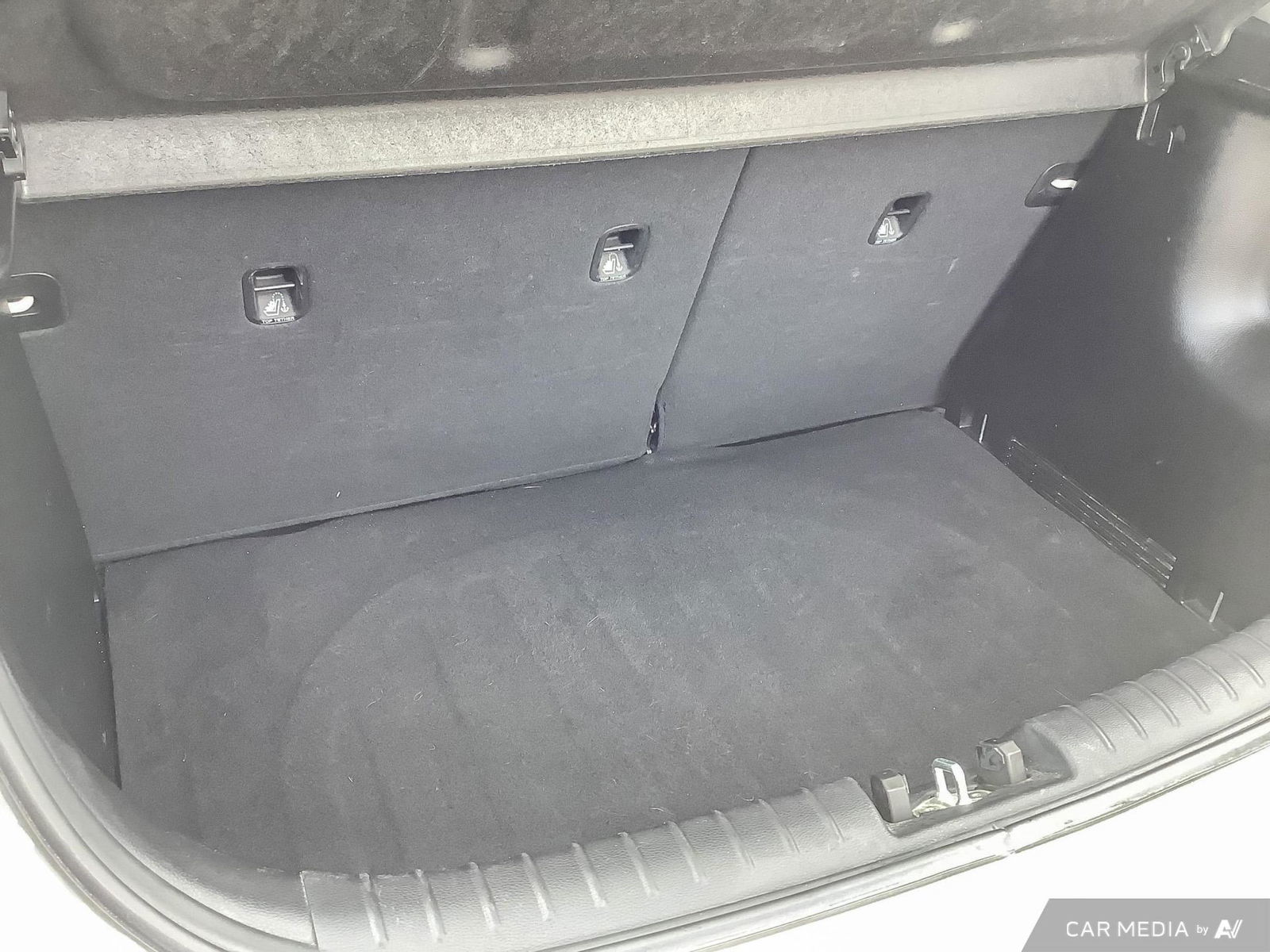 2018 Kia Rio 5-door LX