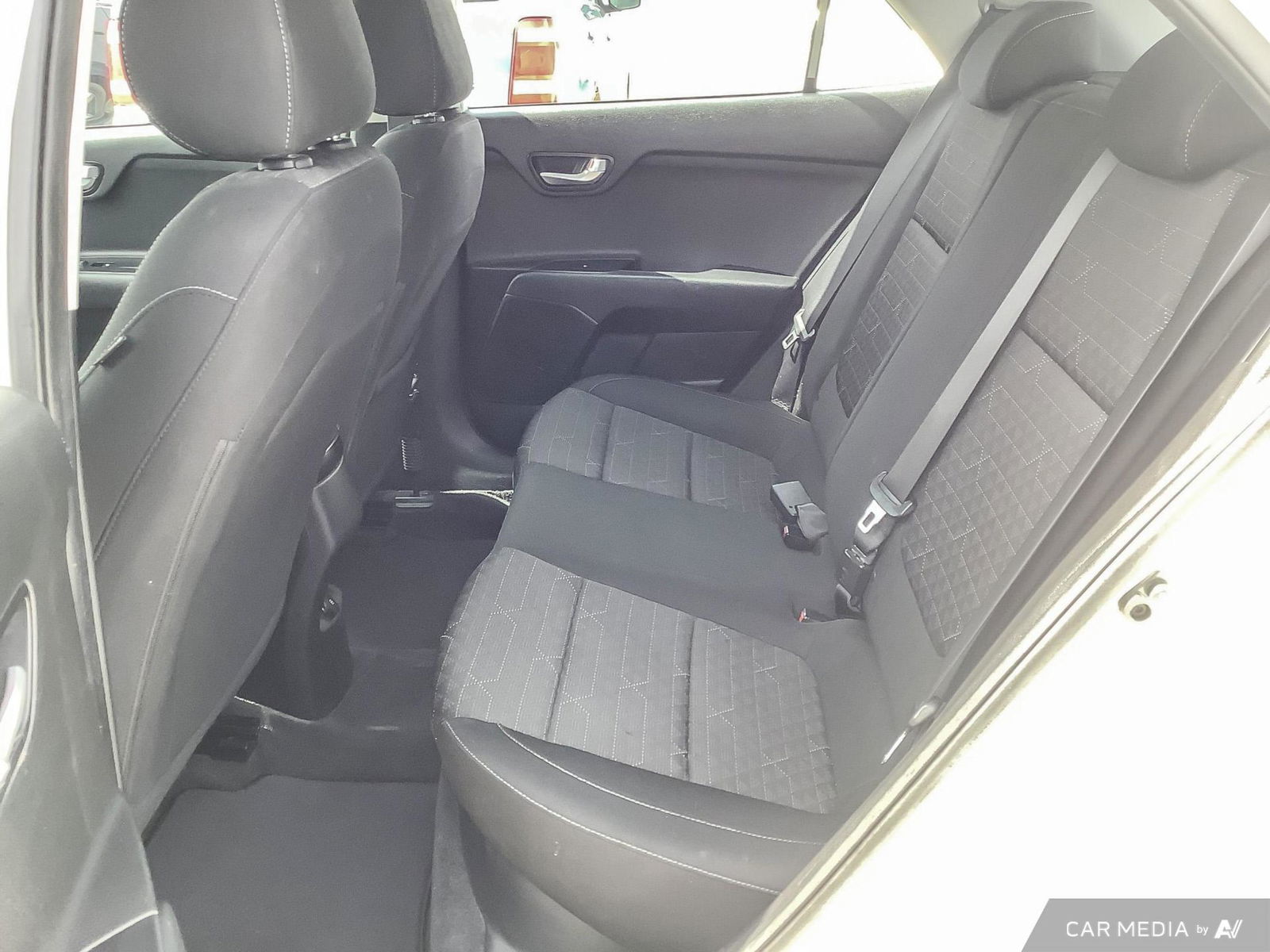 2018 Kia Rio 5-door LX