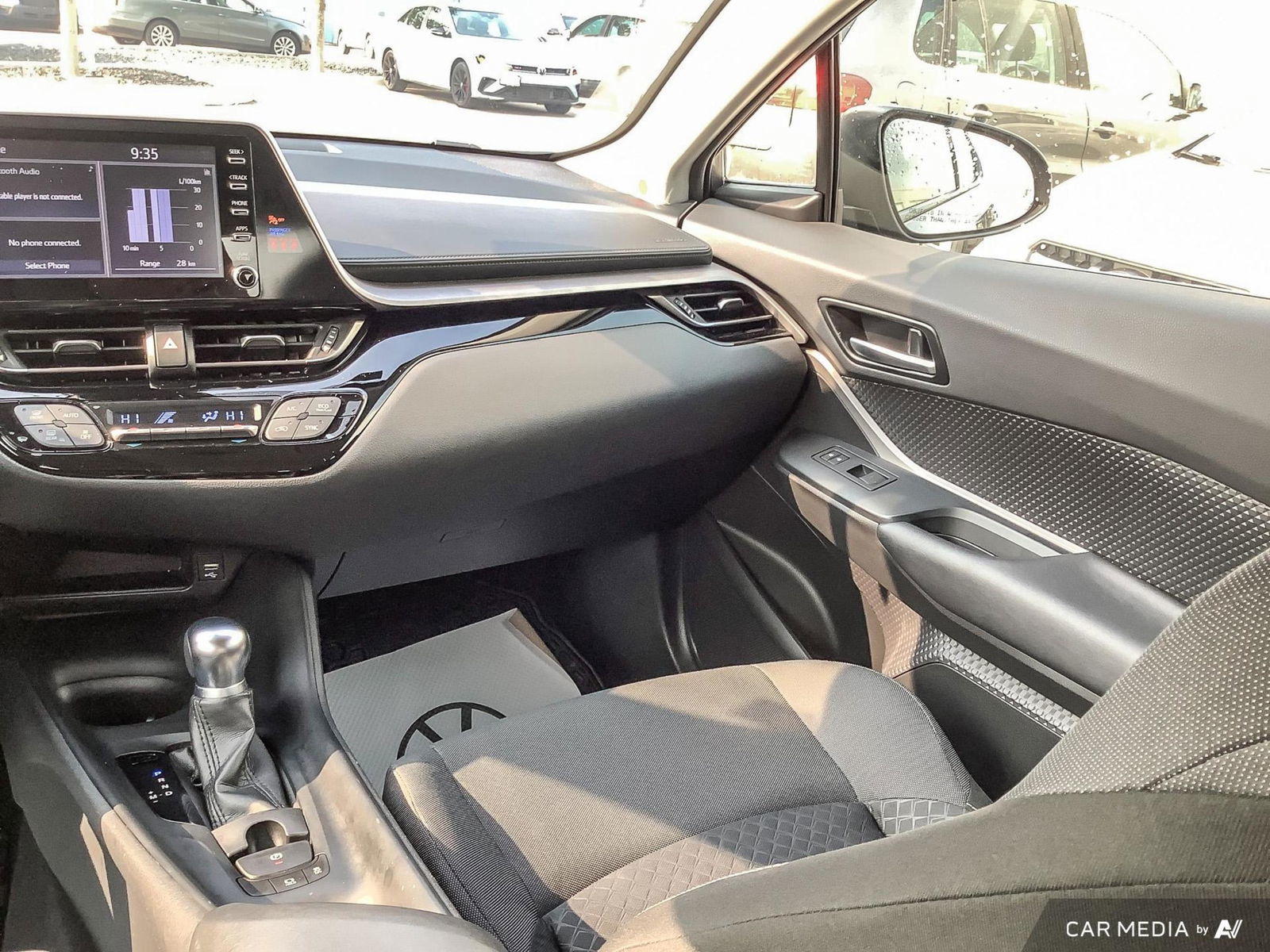 2021 Toyota C-HR LE
