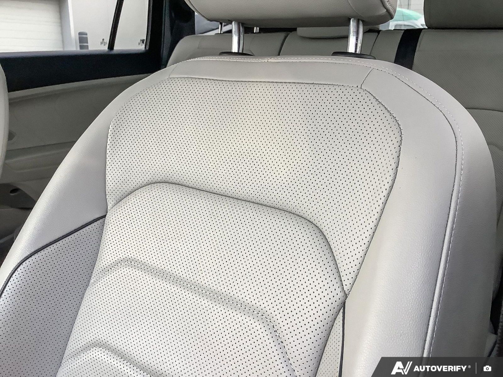 2022 Volkswagen Tiguan Highline R-Line AWD | Lease Return