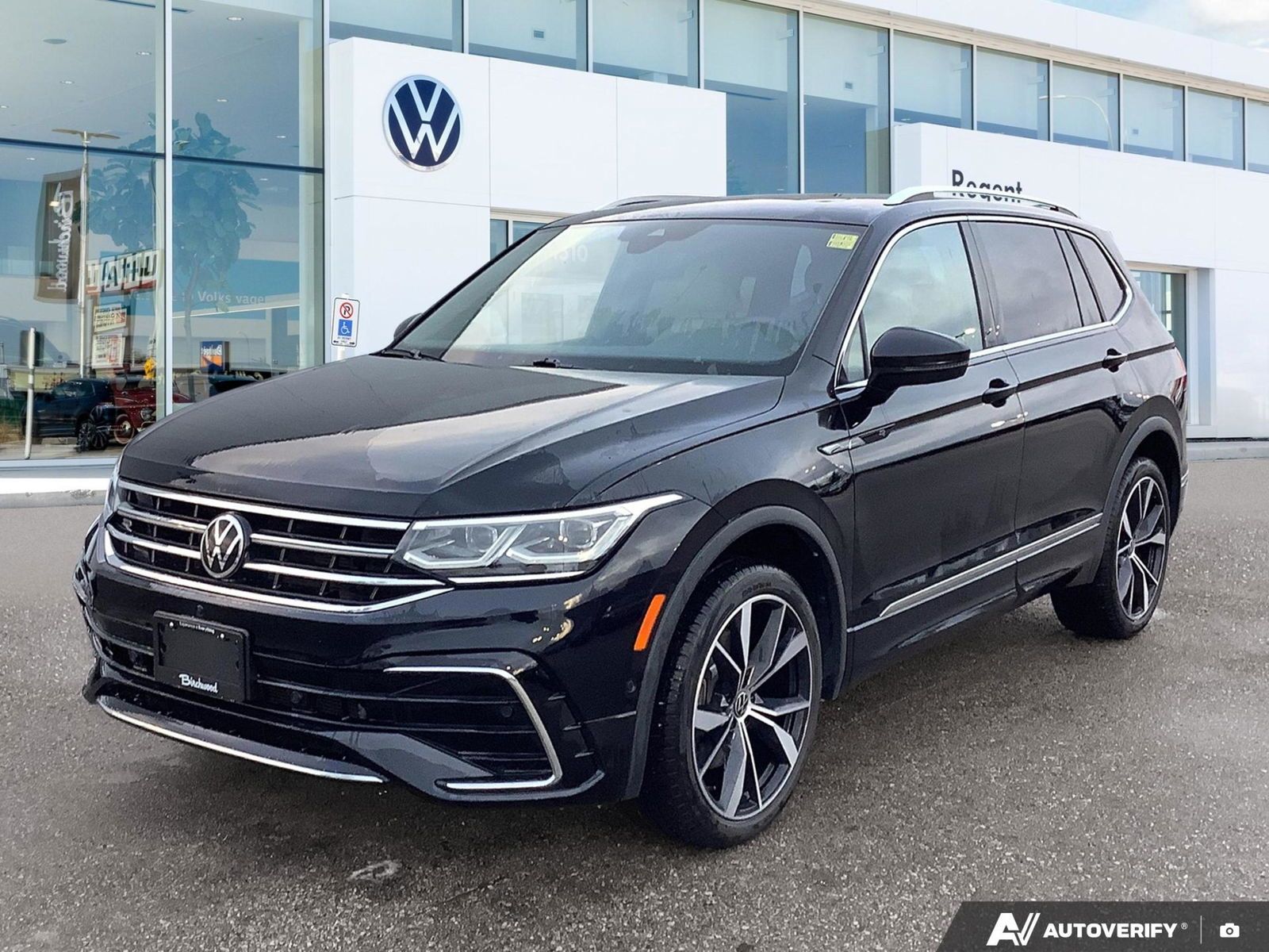 2022 Volkswagen Tiguan Highline R-Line AWD | Lease Return