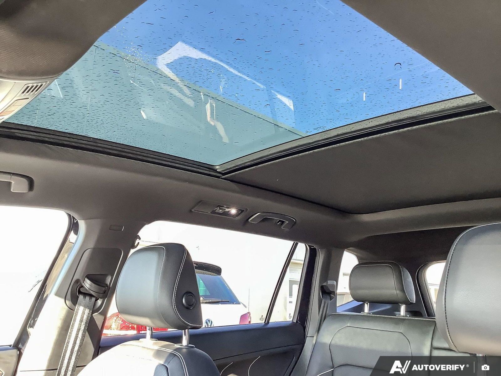 2022 Volkswagen Tiguan Highline R-Line | One Owner | Local Vehicle | No Accidents