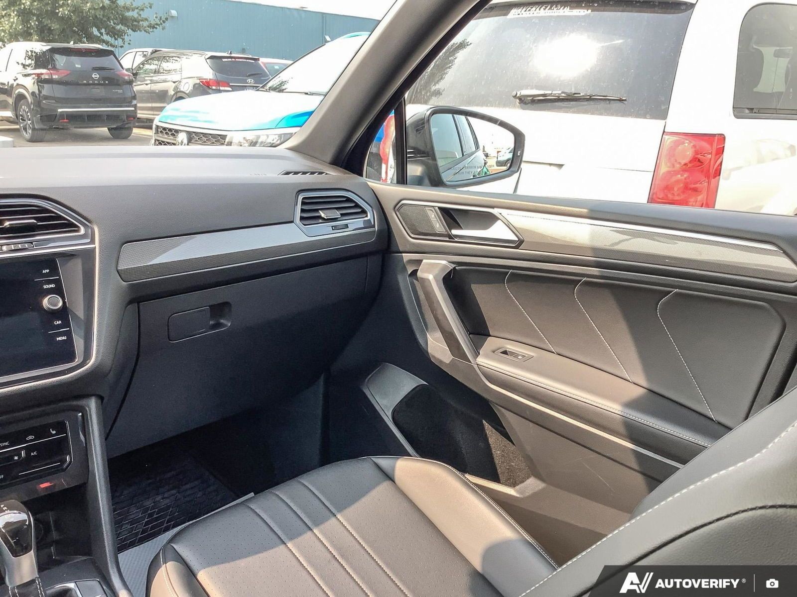 2023 Volkswagen Tiguan Comfortline R-Line Black Edition