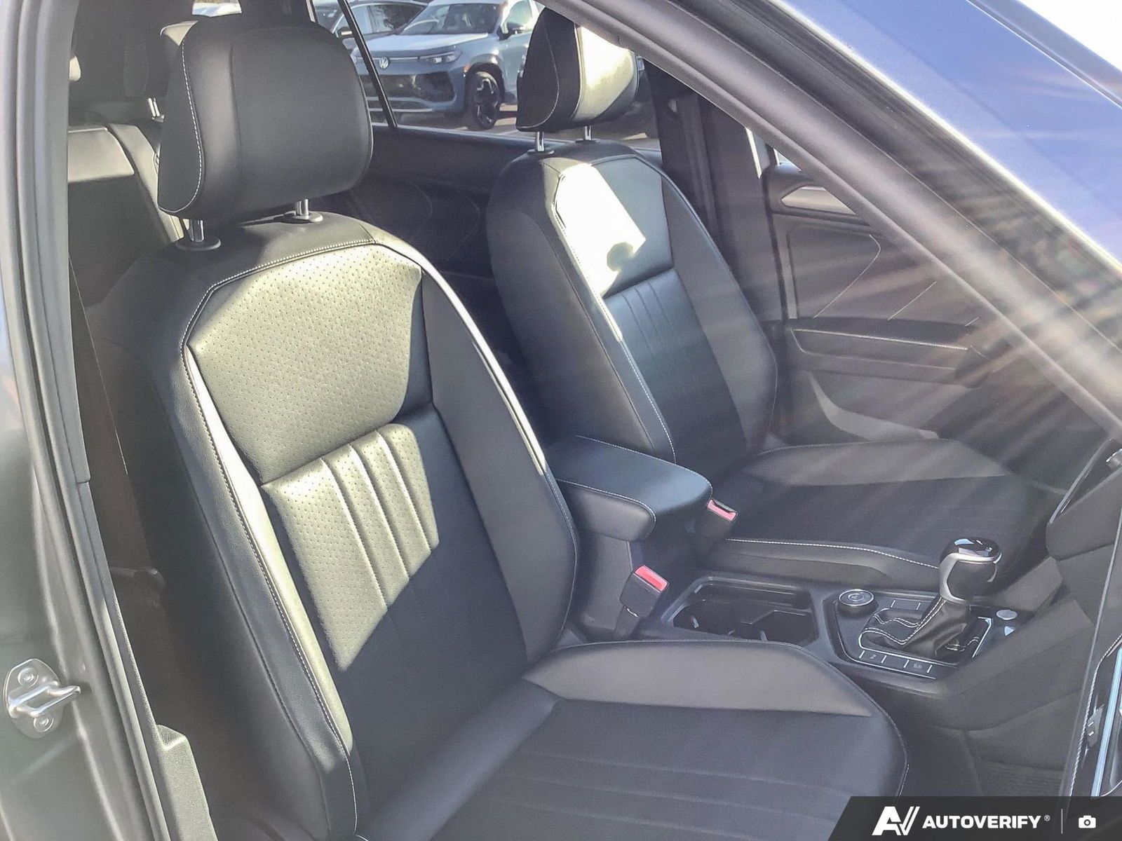 2023 Volkswagen Tiguan Comfortline R-Line Black Edition