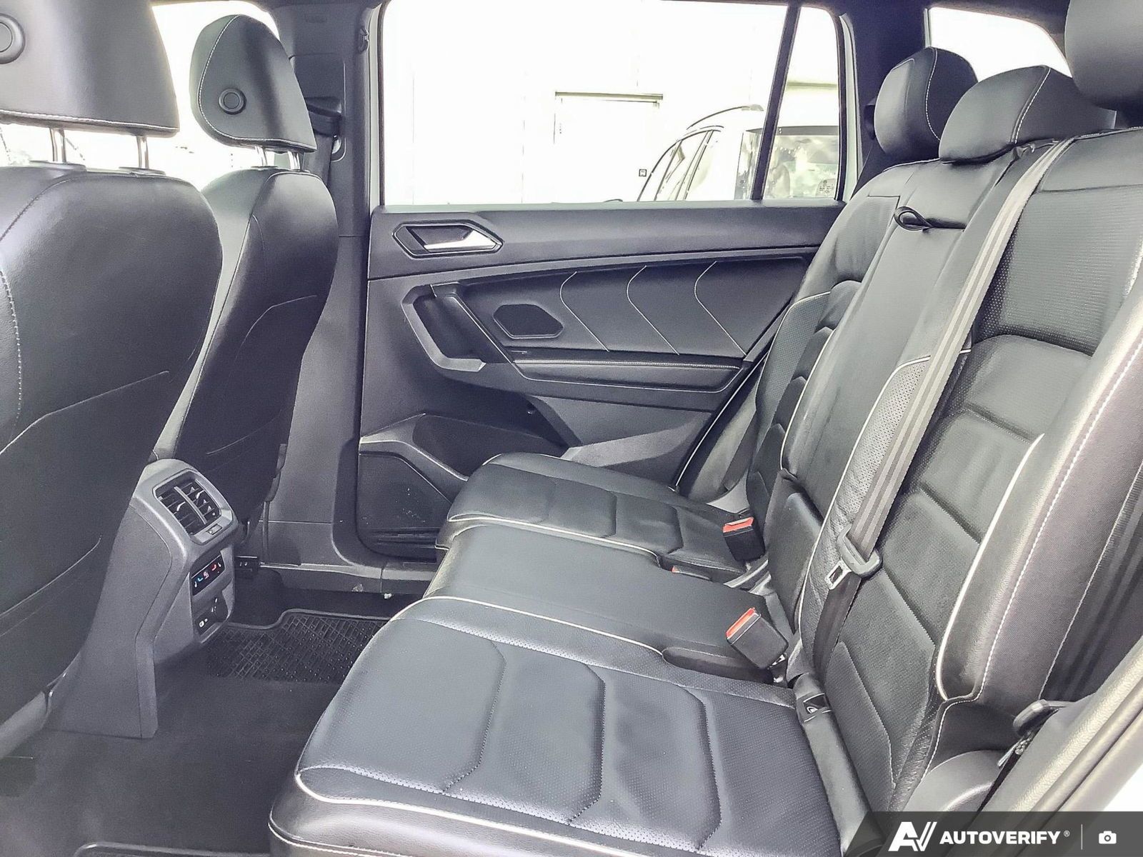 2023 Volkswagen Tiguan Highline R-Line