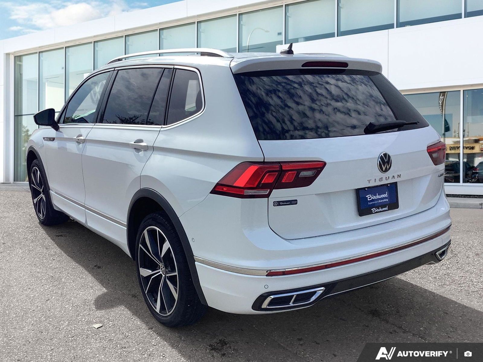 2023 Volkswagen Tiguan Highline R-Line