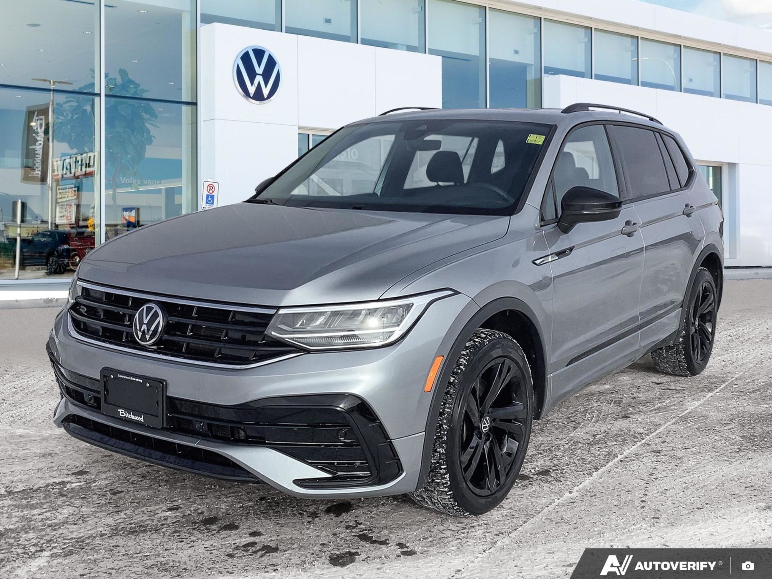2023 Volkswagen Tiguan Comfortline R-Line Black Edition