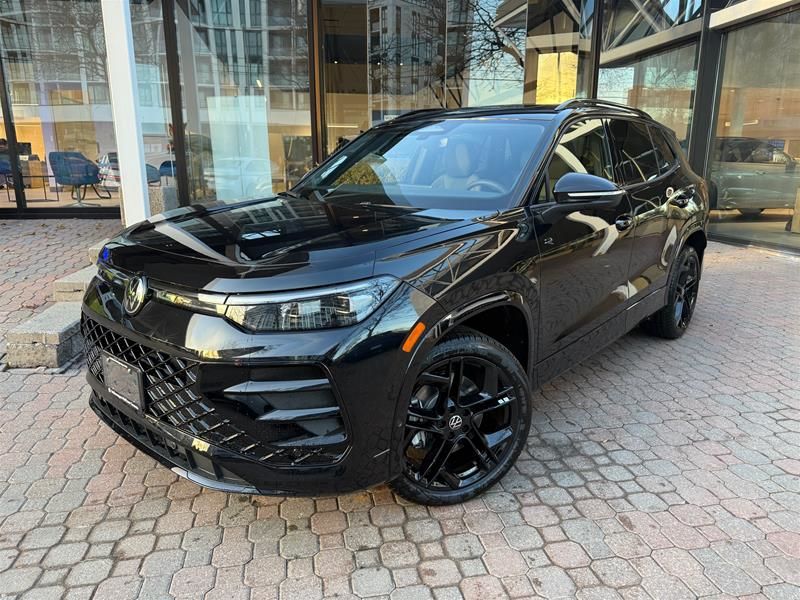 2026 Volkswagen Tiguan Comfortline R-Line Black Edition 4MOTION