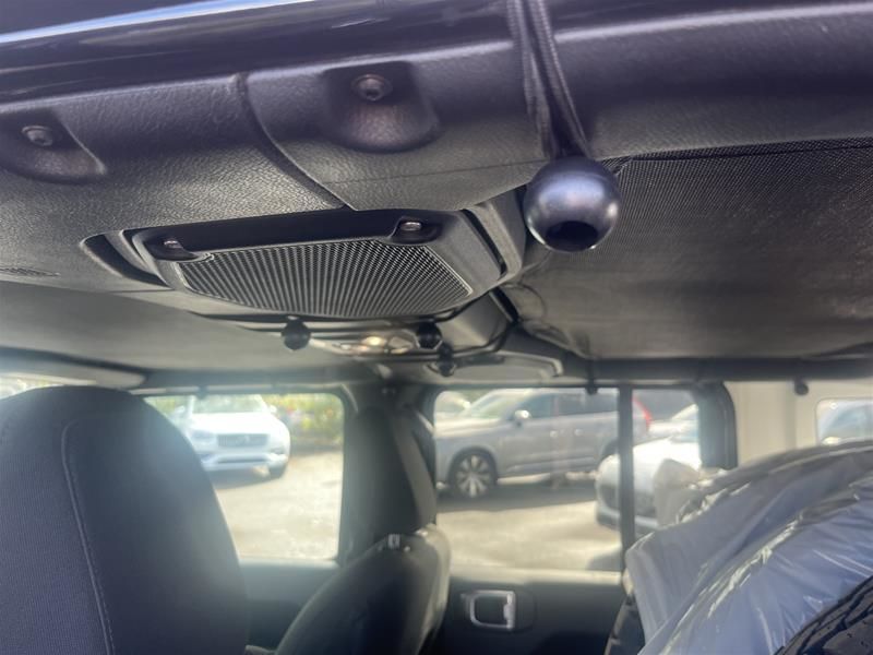 2021 Jeep Wrangler Unlimited in Pointe-Claire, Quebec