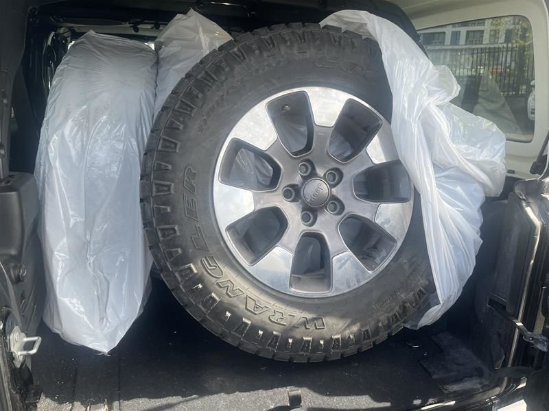 2021 Jeep Wrangler Unlimited in Pointe-Claire, Quebec