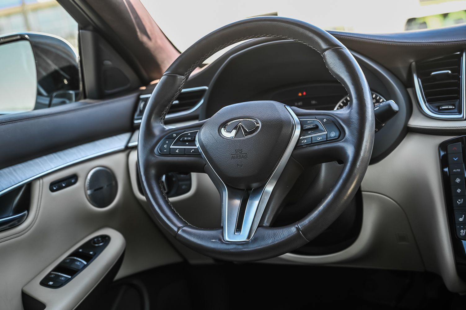2019 Infiniti QX50 in Pointe-Claire, Quebec
