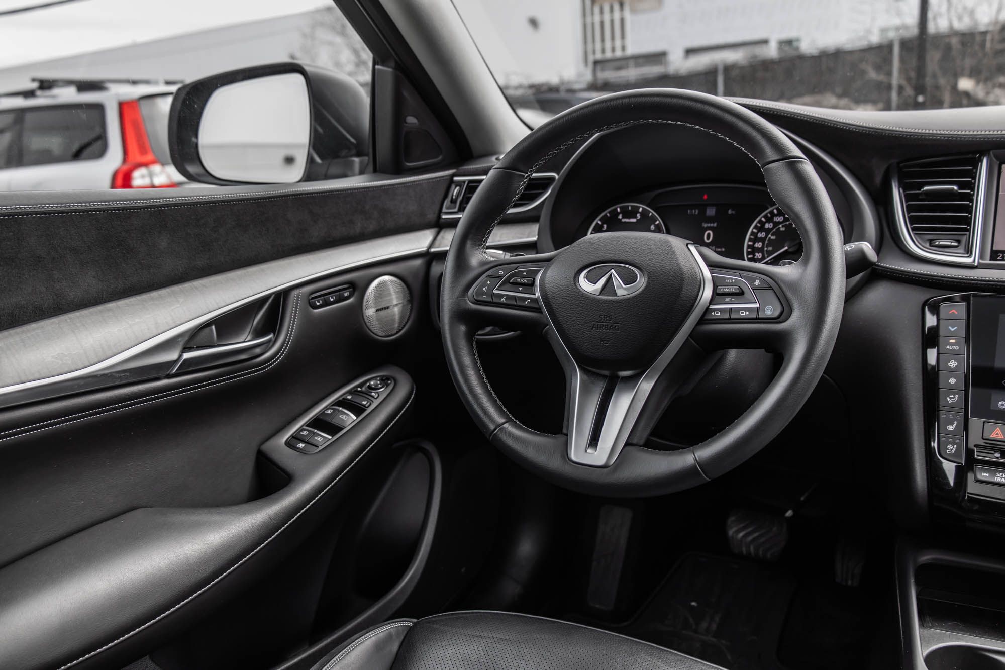 Infiniti QX50  2023 à Pointe-Claire, Québec