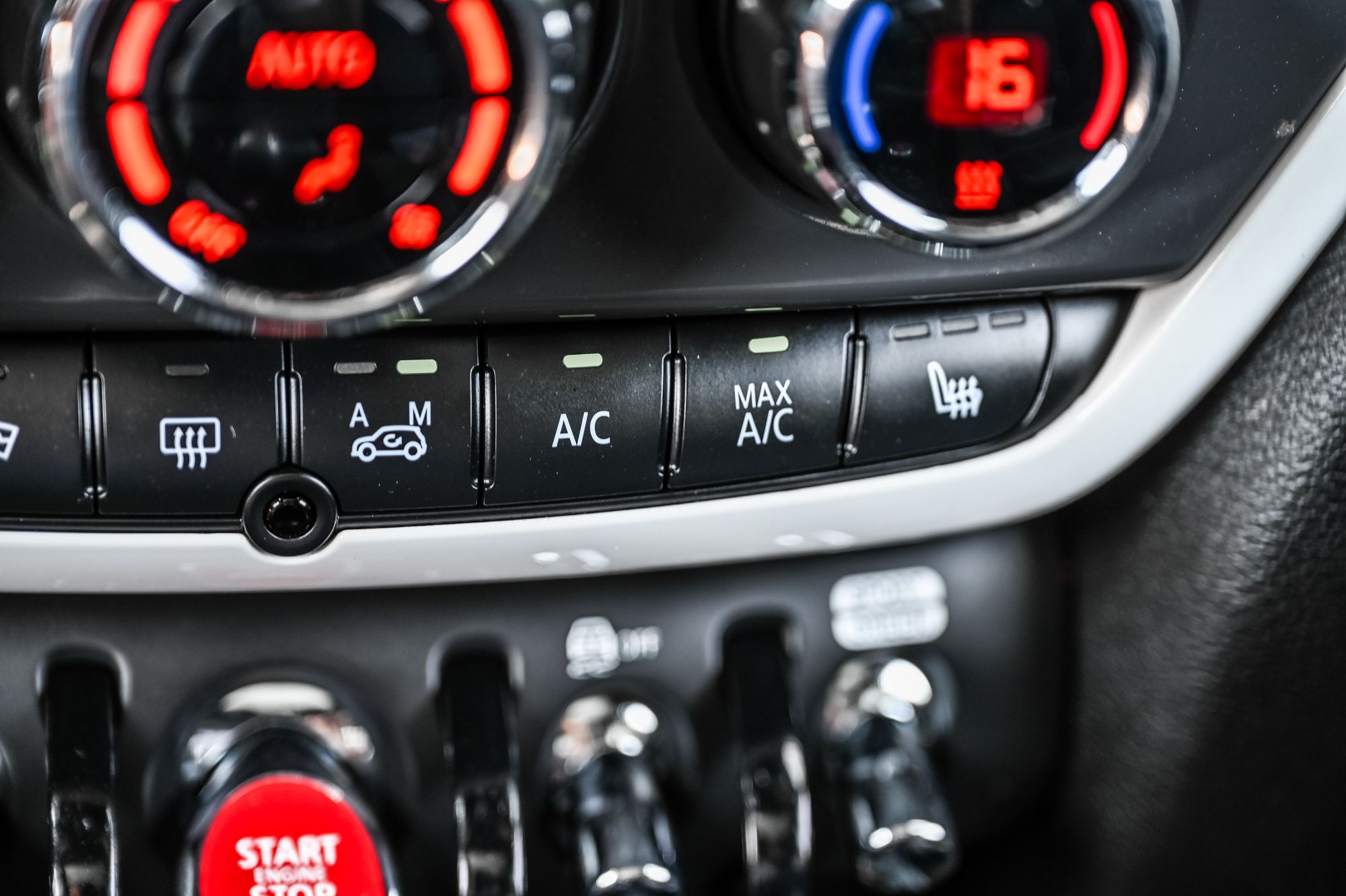 MINI John Cooper Works  2019 à Pointe-Claire, Québec