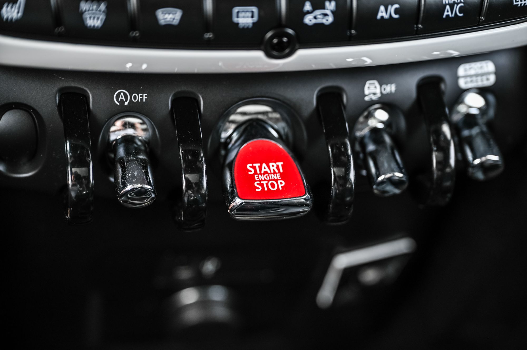 MINI John Cooper Works  2019 à Pointe-Claire, Québec