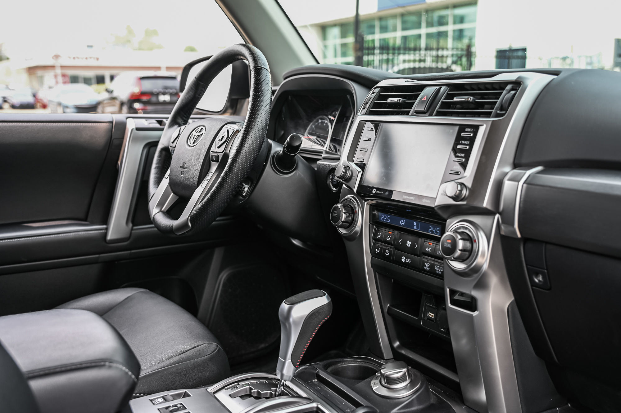 Toyota 4Runner  2023 à Pointe-Claire, Québec