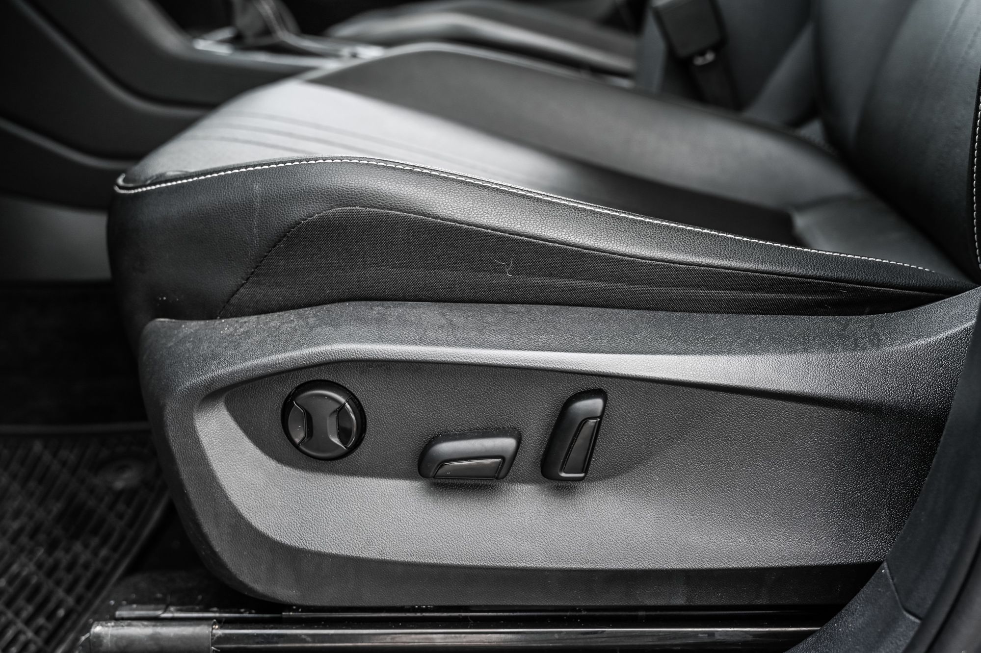 2023 Volkswagen Tiguan in Pointe-Claire, Quebec