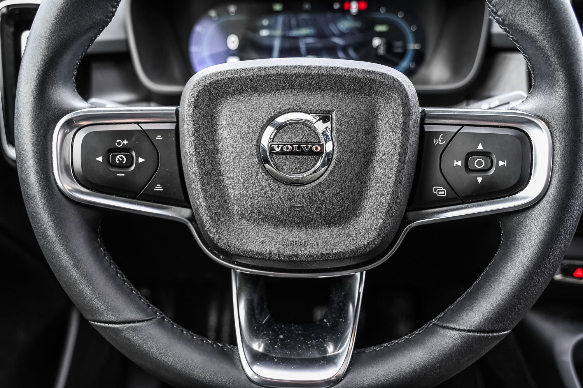 Volvo C40  2023 à Pointe-Claire, Québec