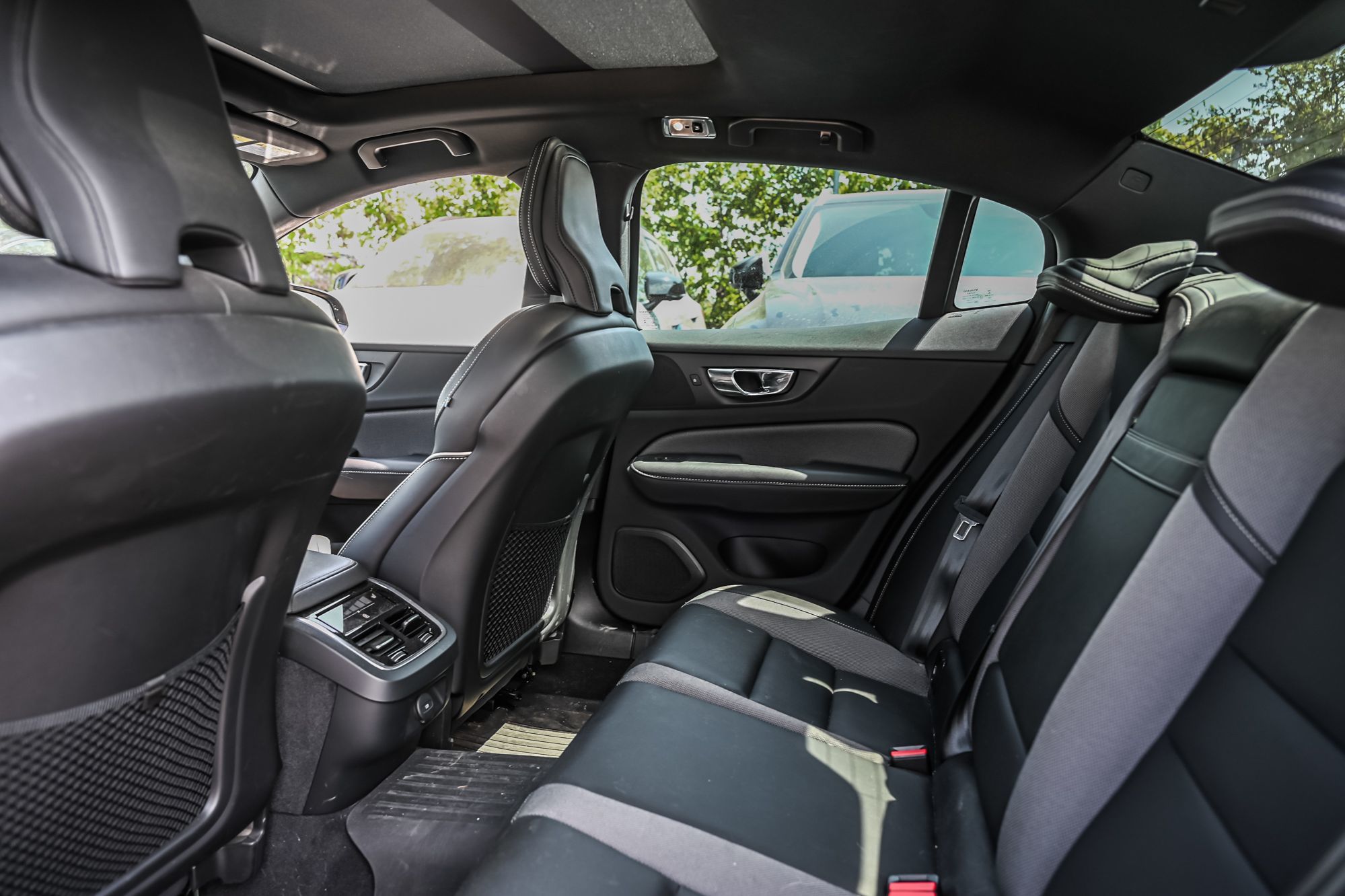 2021 Volvo S60 in Pointe-Claire, Quebec