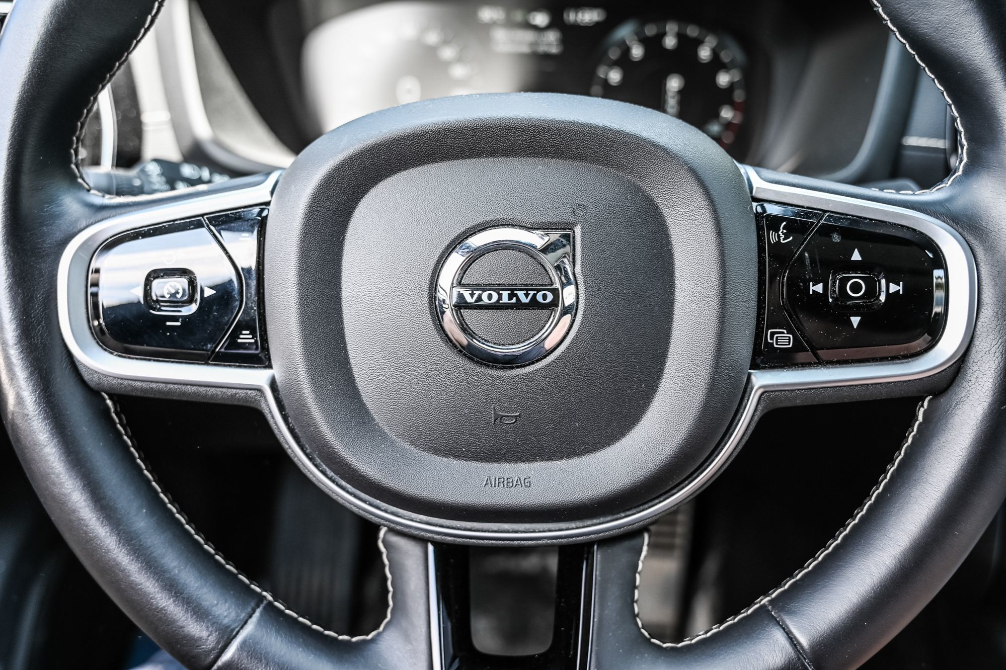 2021 Volvo S60 in Pointe-Claire, Quebec