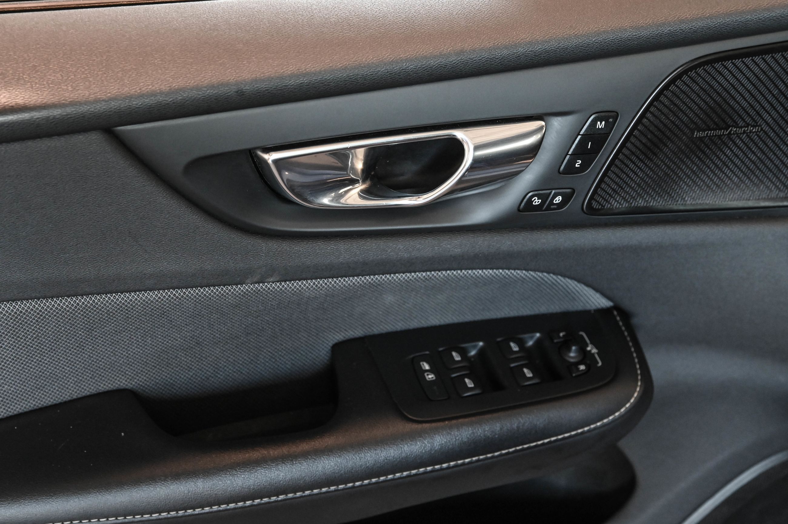 2021 Volvo S60 in Pointe-Claire, Quebec