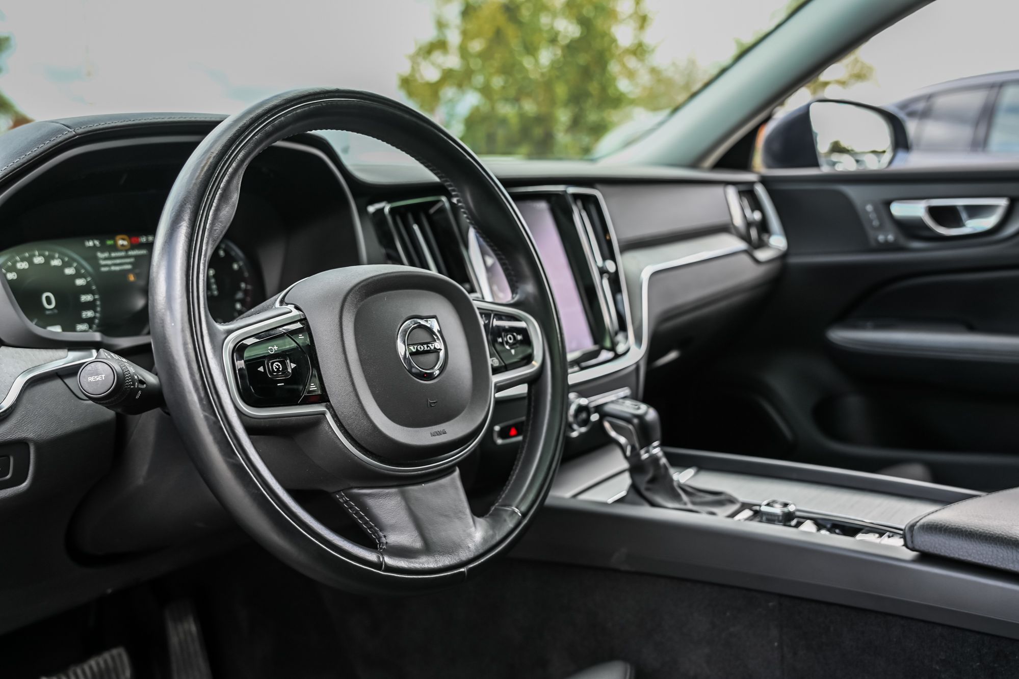 Volvo V60 Cross Country  2021 à Pointe-Claire, Québec