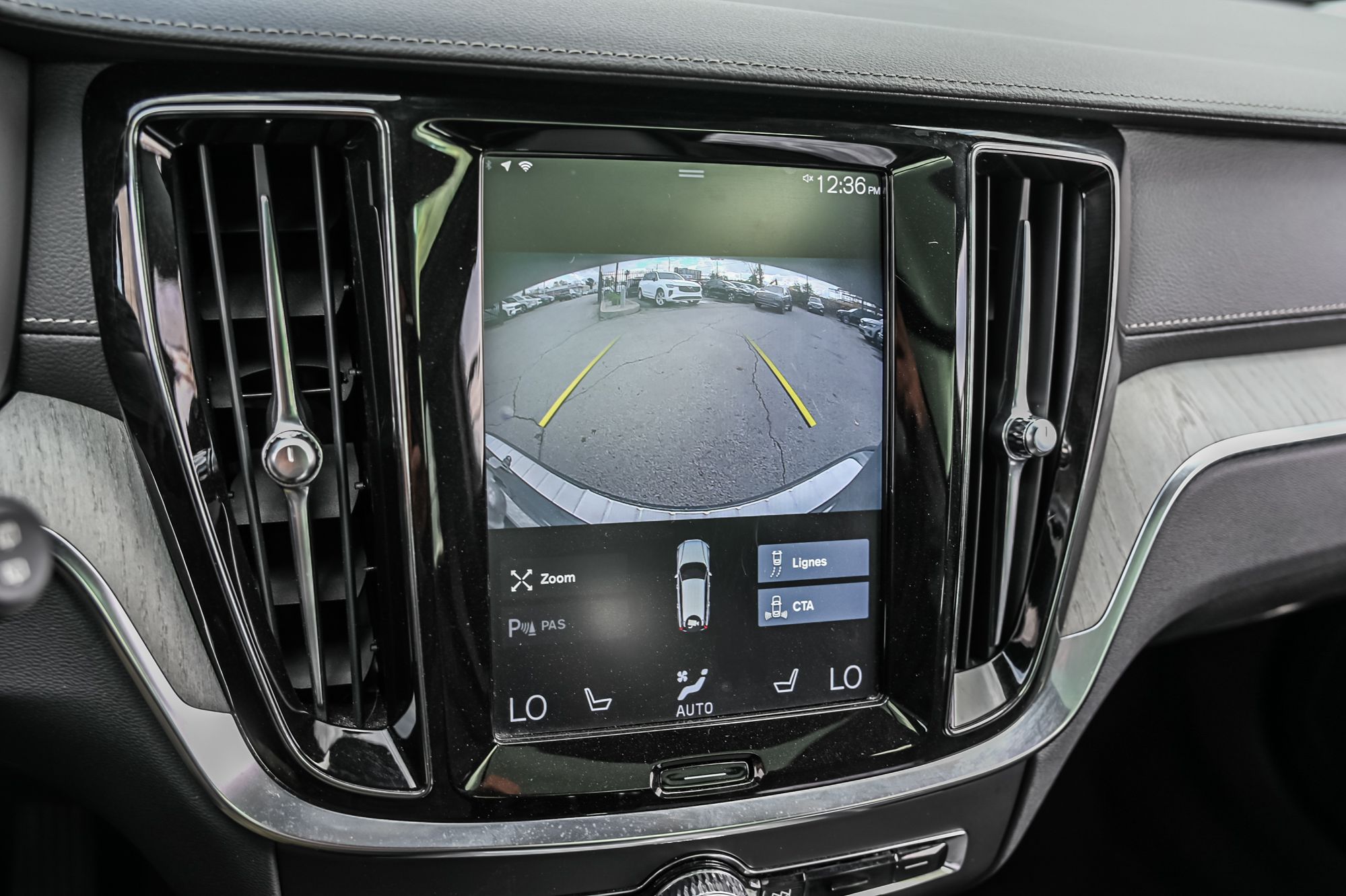 Volvo V60 Cross Country  2021 à Pointe-Claire, Québec