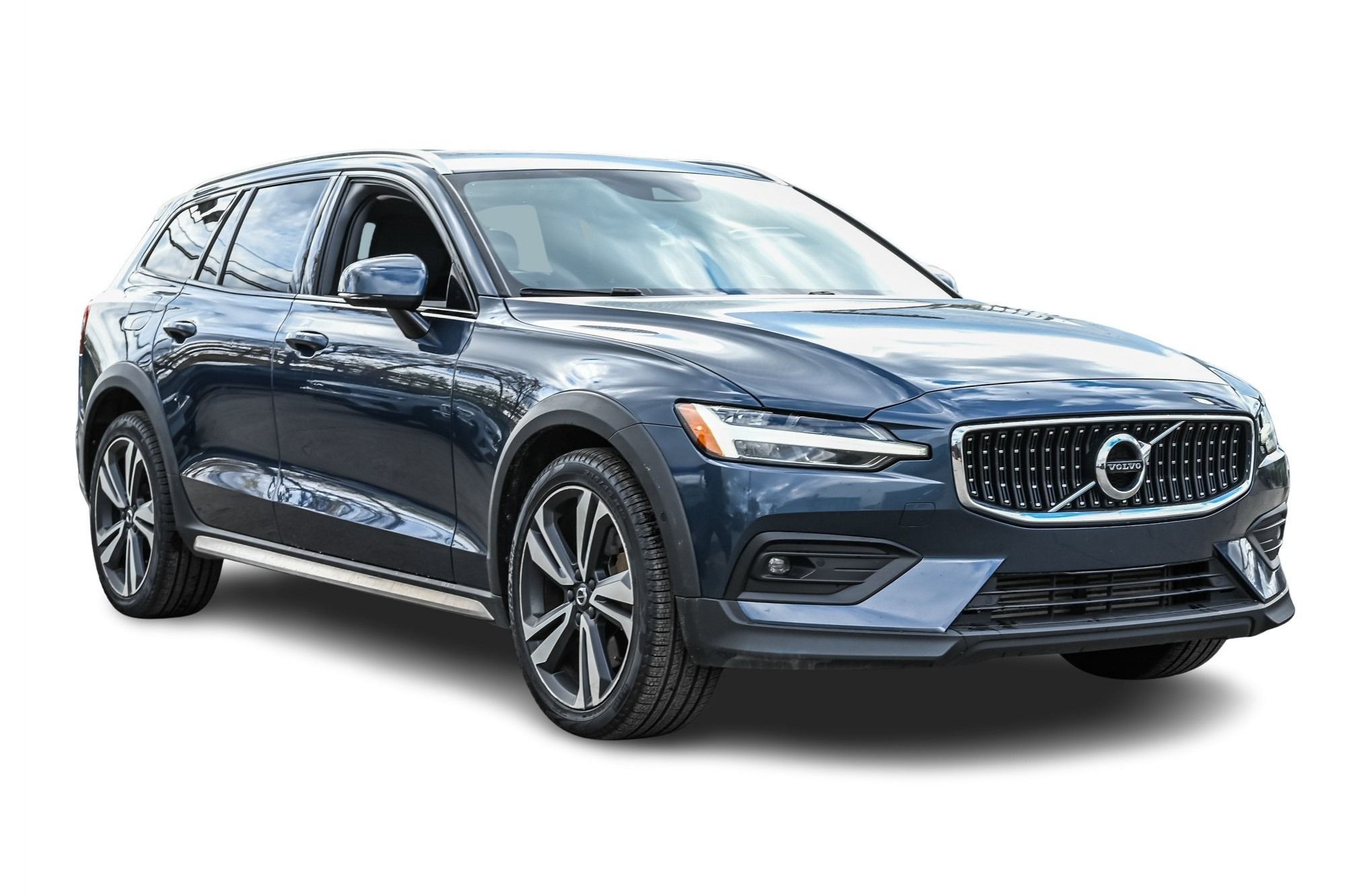 Volvo V60 Cross Country  2021 à Pointe-Claire, Québec