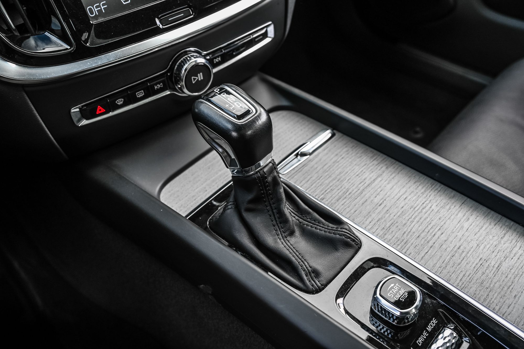 Volvo V60 Cross Country  2021 à Pointe-Claire, Québec