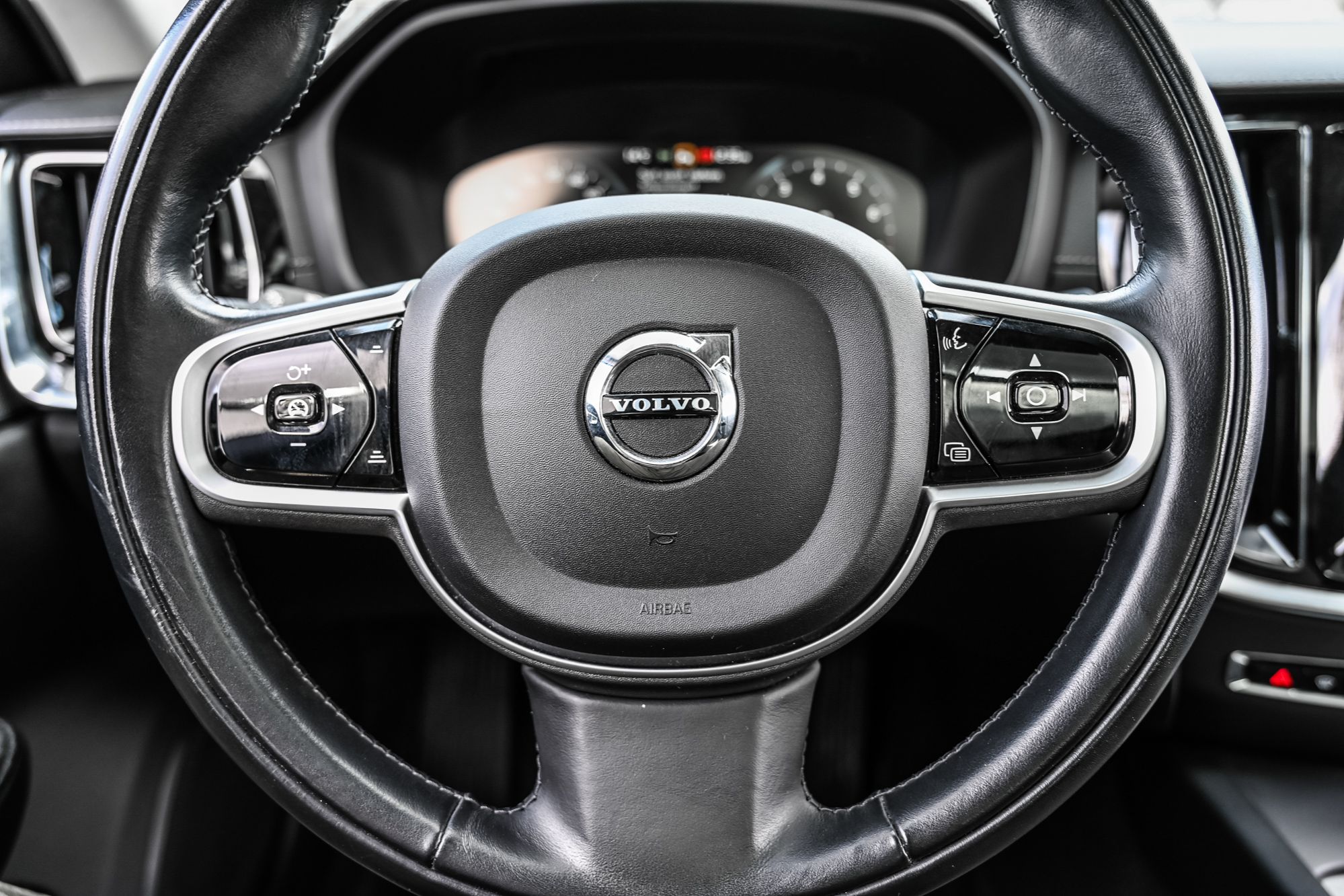 Volvo V60 Cross Country  2021 à Pointe-Claire, Québec