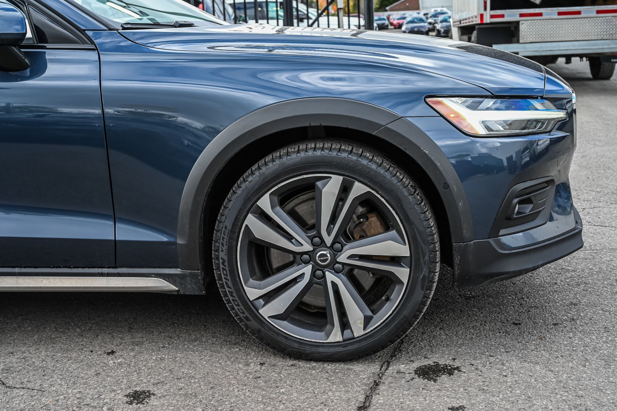 Volvo V60 Cross Country  2021 à Pointe-Claire, Québec