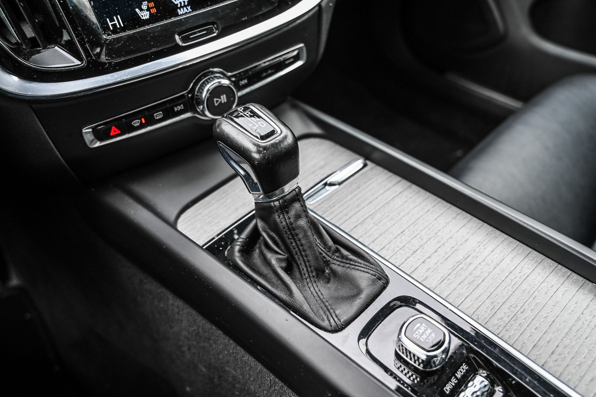 2021 Volvo V60 Cross Country in Pointe-Claire, Quebec