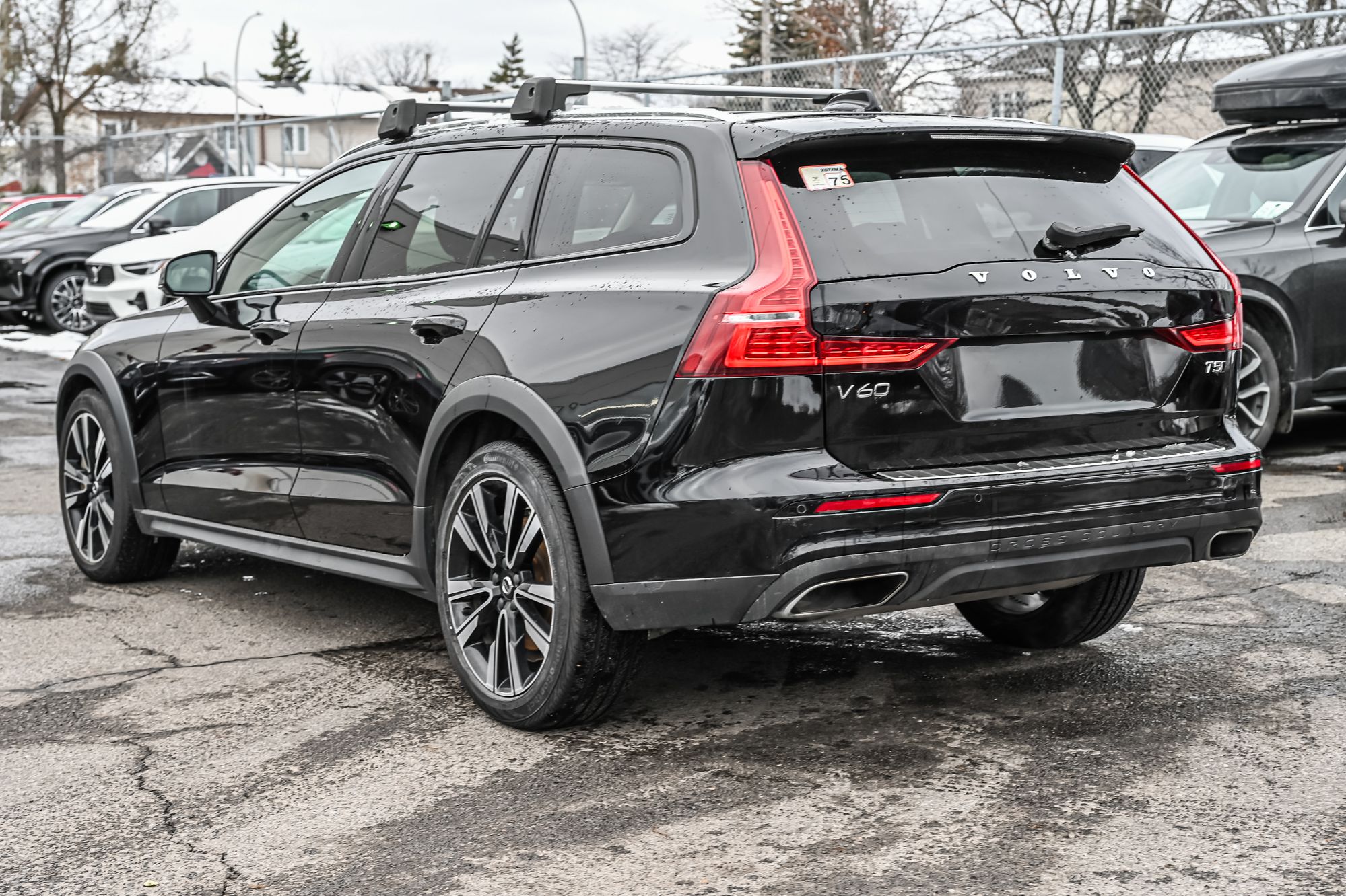 2021 Volvo V60 Cross Country in Pointe-Claire, Quebec