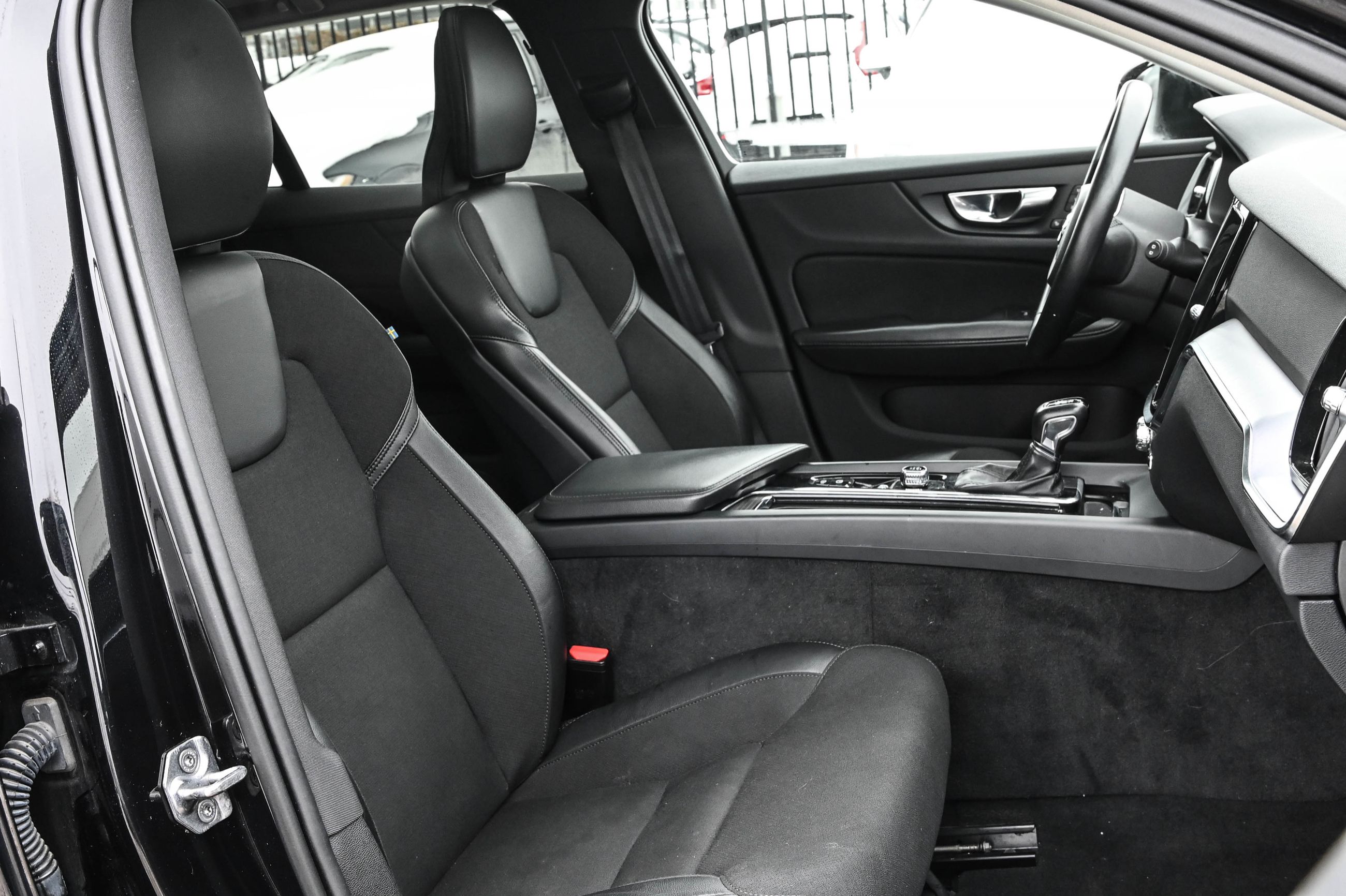 2021 Volvo V60 Cross Country in Pointe-Claire, Quebec