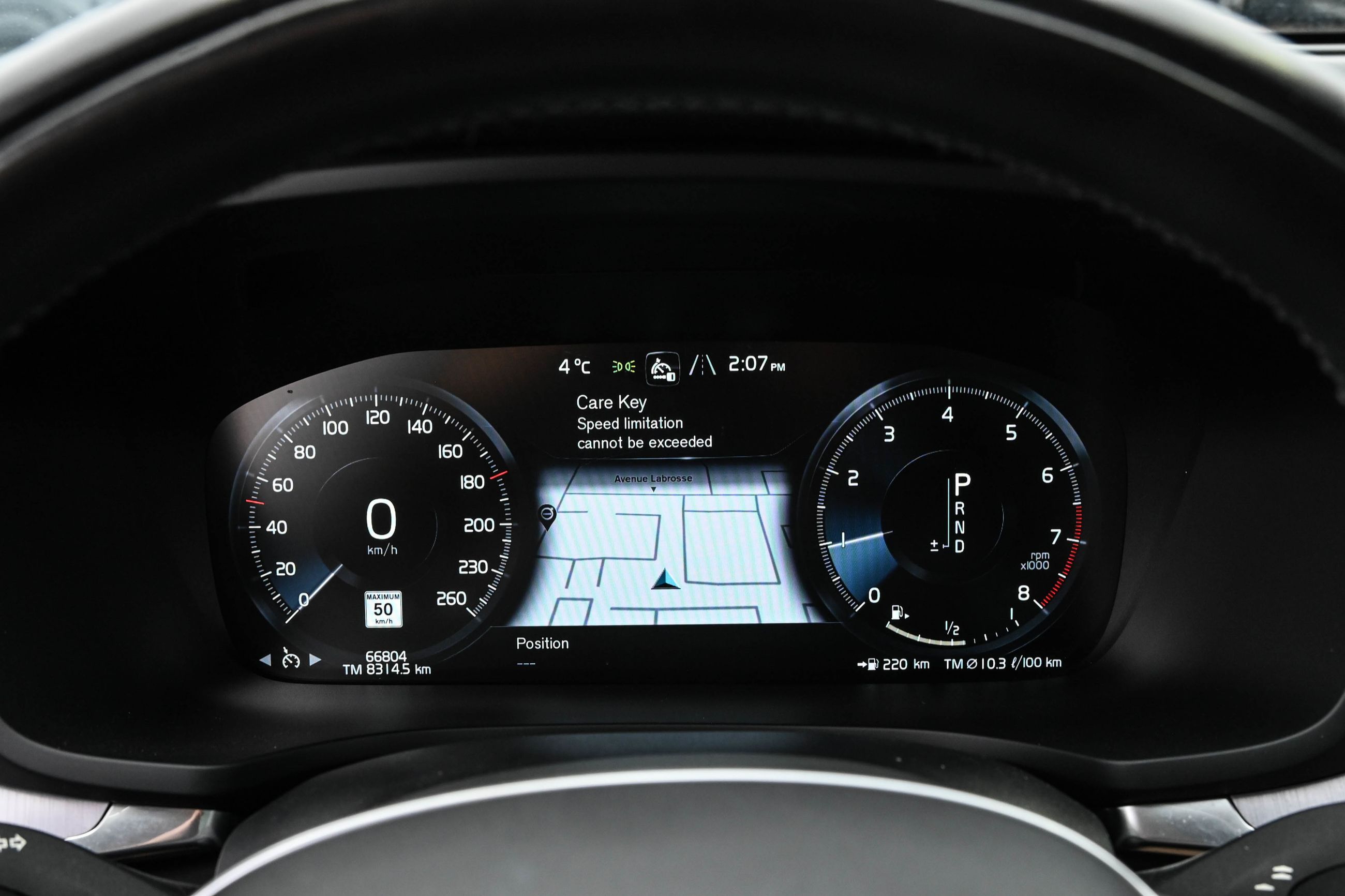 2021 Volvo V60 Cross Country in Pointe-Claire, Quebec