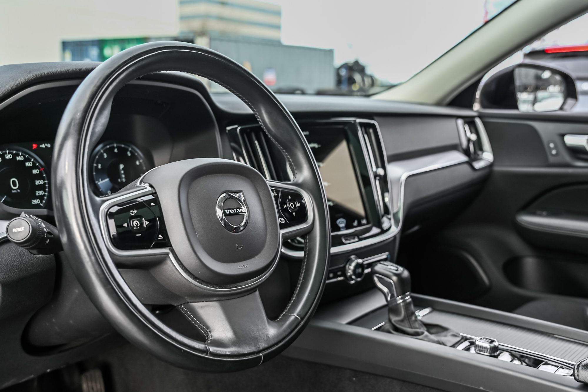 2021 Volvo V60 Cross Country in Pointe-Claire, Quebec