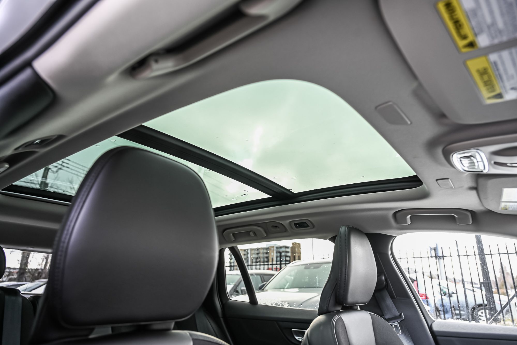 2021 Volvo V60 Cross Country in Pointe-Claire, Quebec