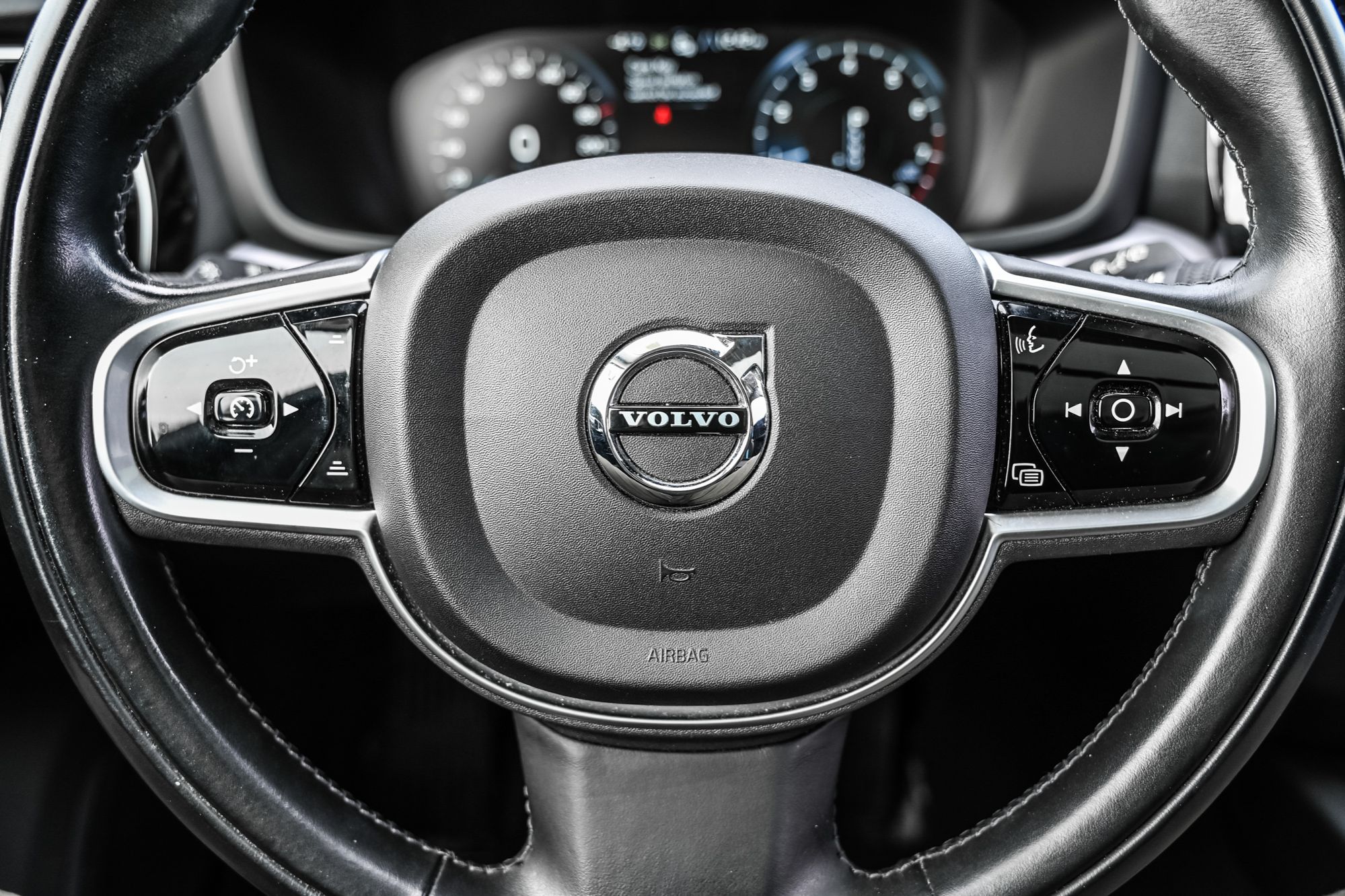 2021 Volvo V60 Cross Country in Pointe-Claire, Quebec