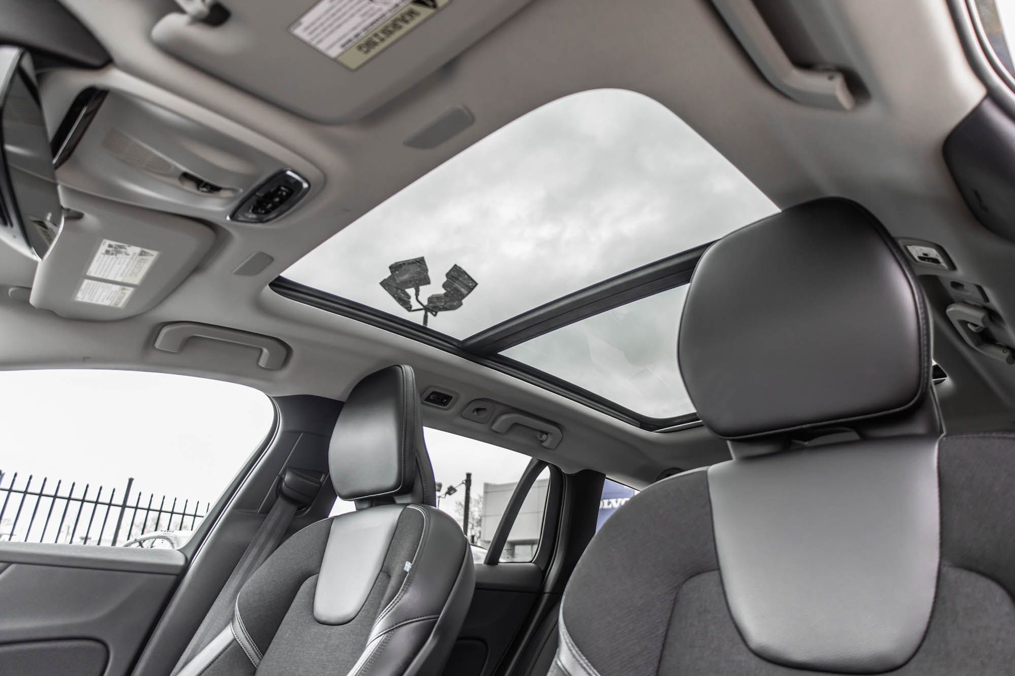 2021 Volvo V60 Cross Country in Pointe-Claire, Quebec