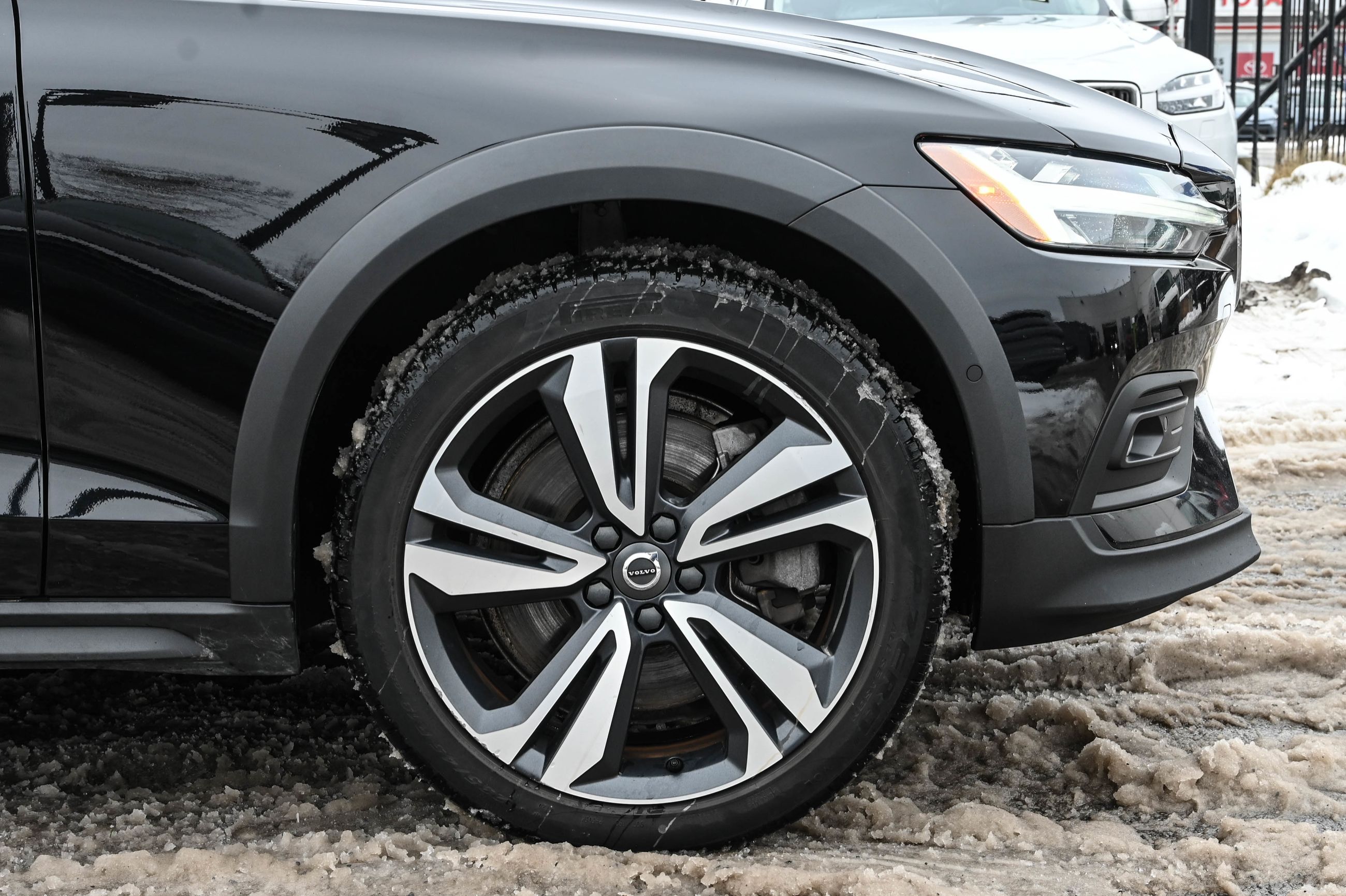 2021 Volvo V60 Cross Country in Pointe-Claire, Quebec