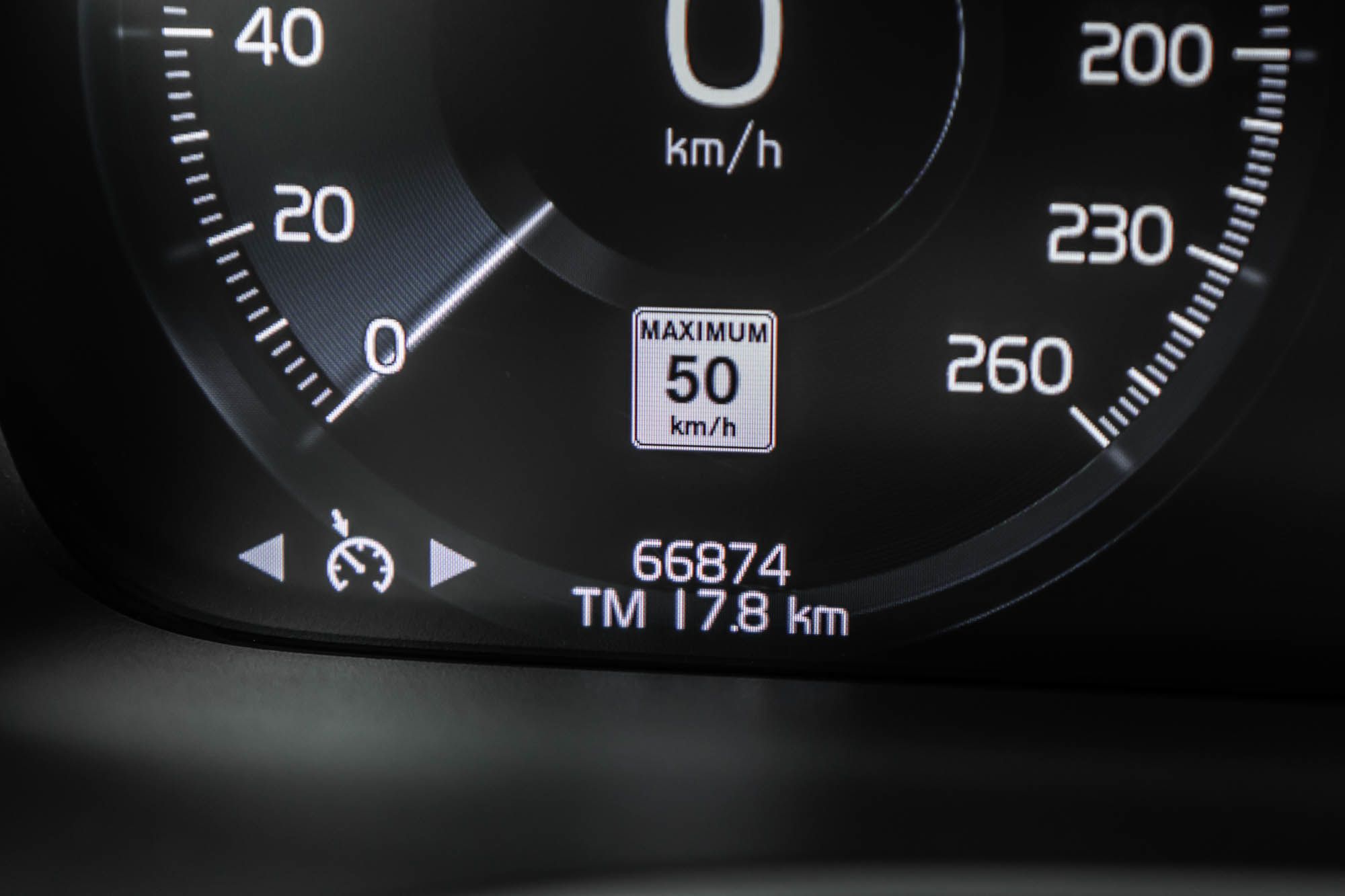 2021 Volvo V60 Cross Country in Pointe-Claire, Quebec