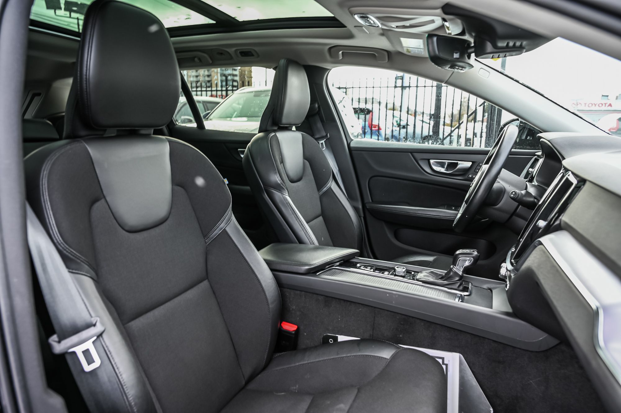 2021 Volvo V60 Cross Country in Pointe-Claire, Quebec