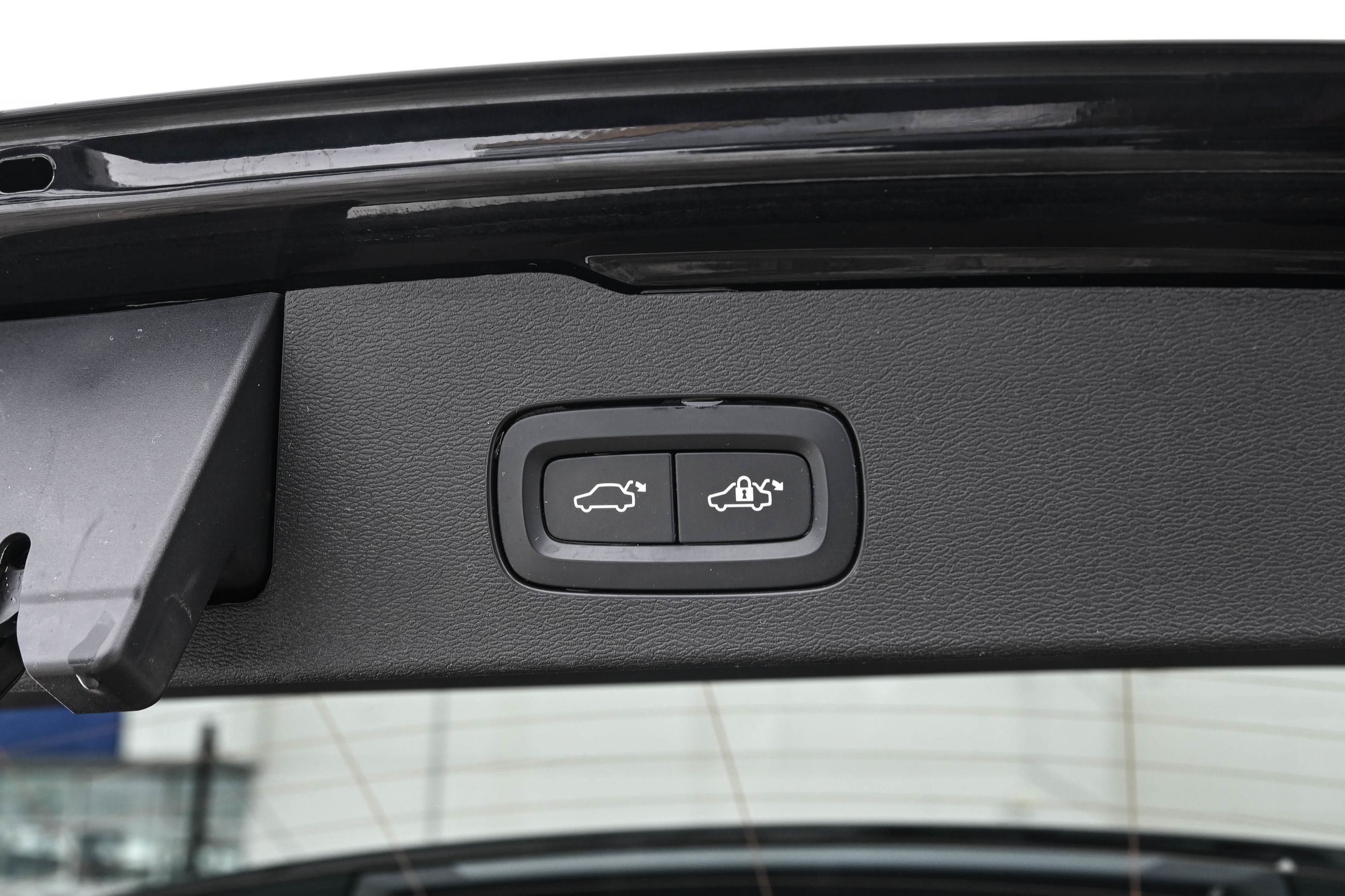 2021 Volvo V60 Cross Country in Pointe-Claire, Quebec